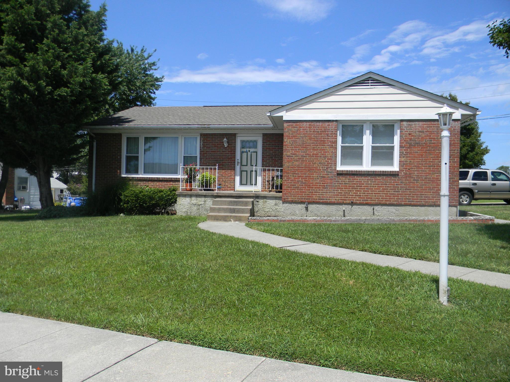 HARWOOD MANOR - Residential