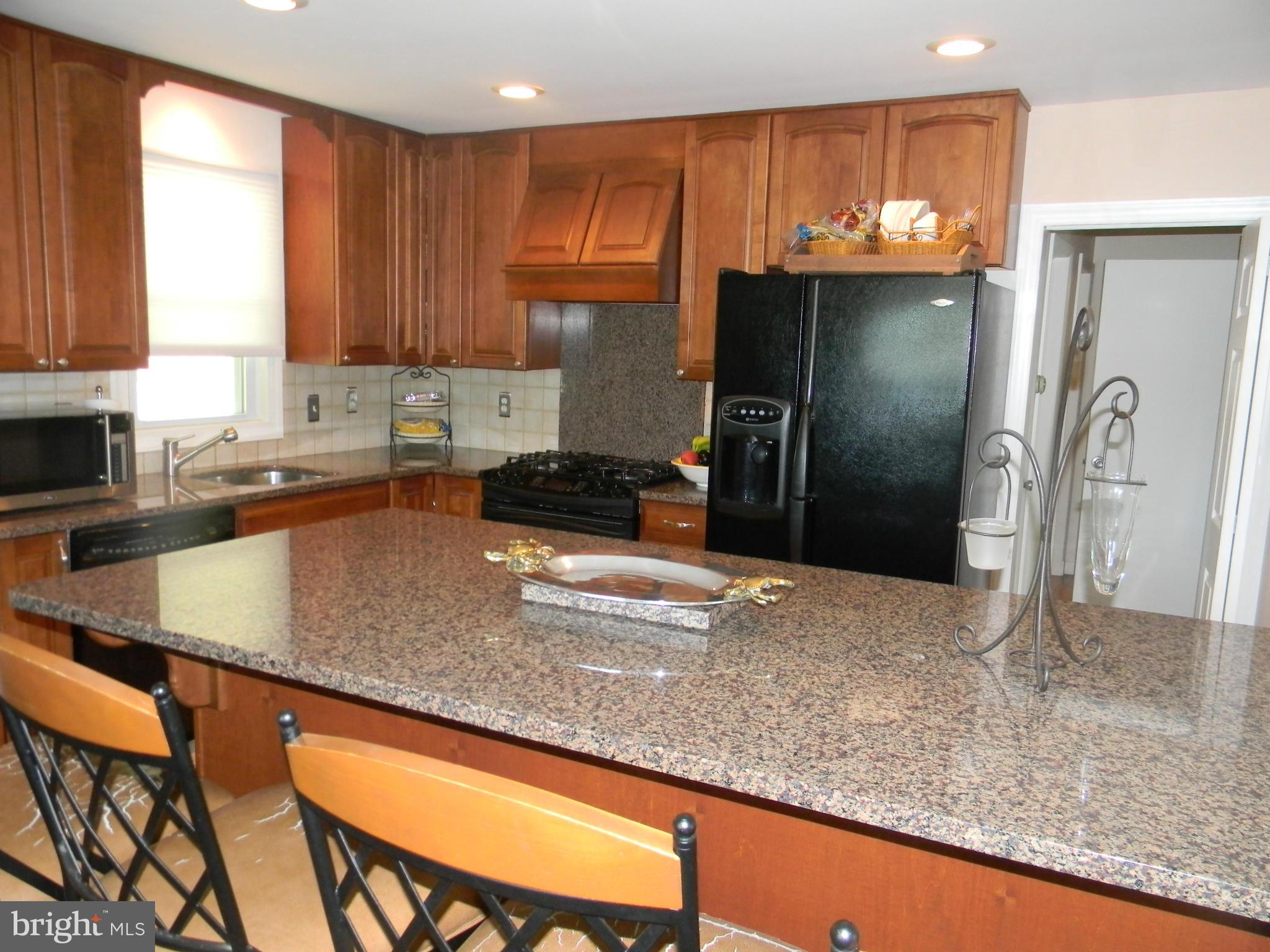 HARWOOD MANOR - Residential