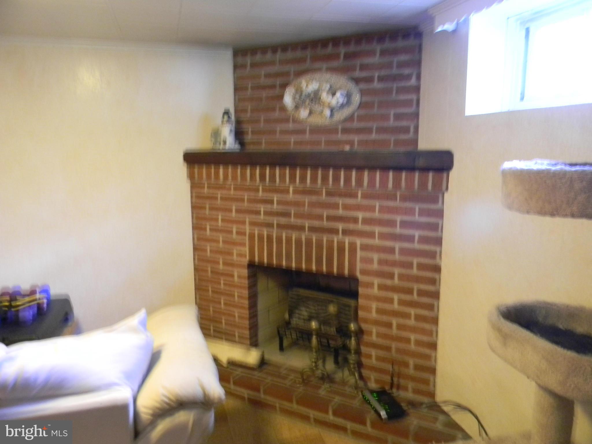 HARWOOD MANOR - Residential