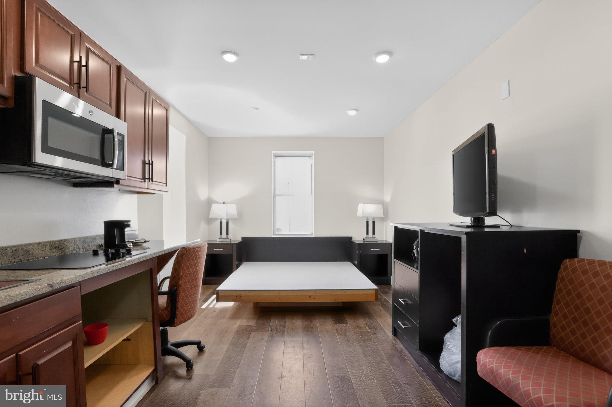 PHILADELPHIA - Residential