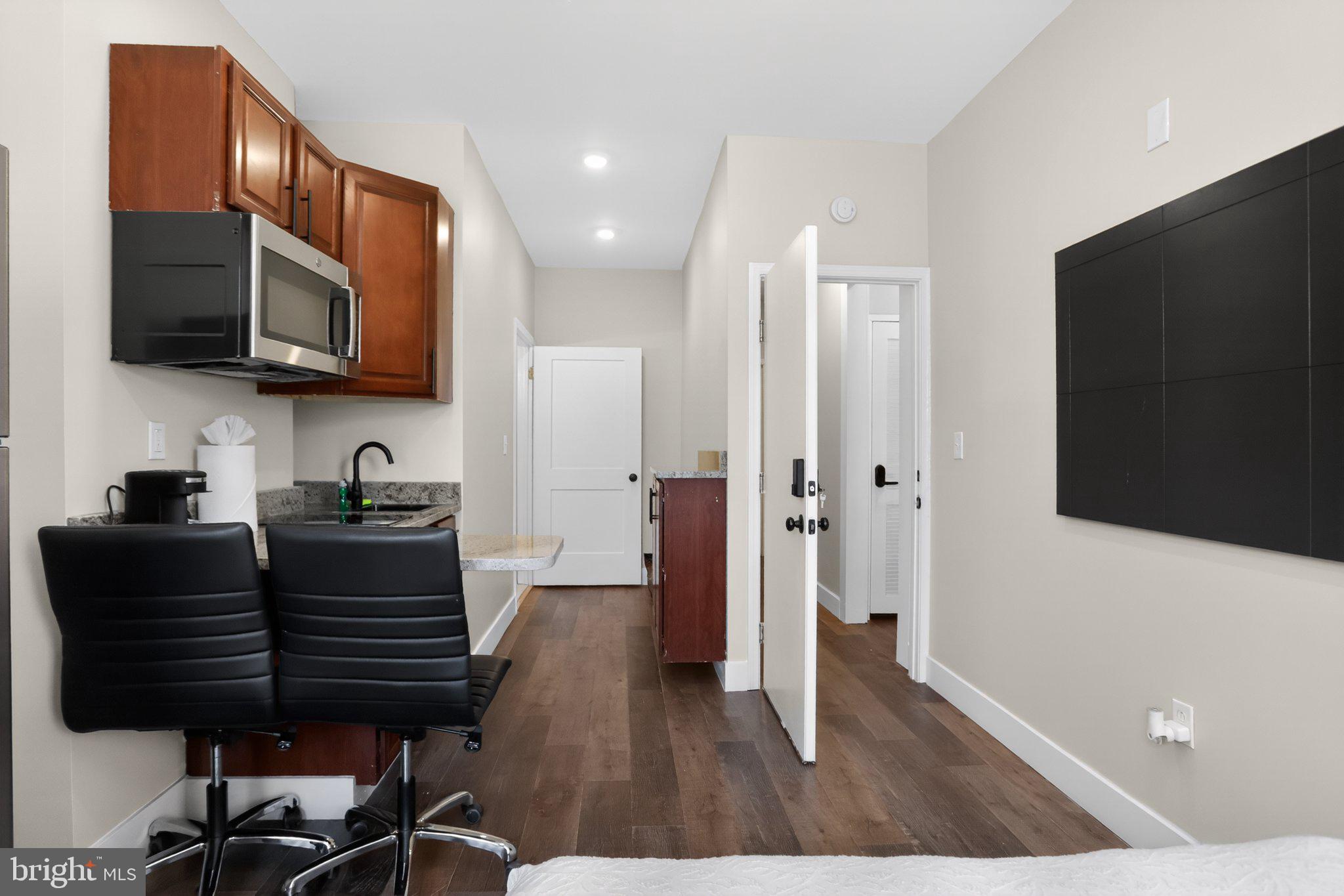 PHILADELPHIA - Residential