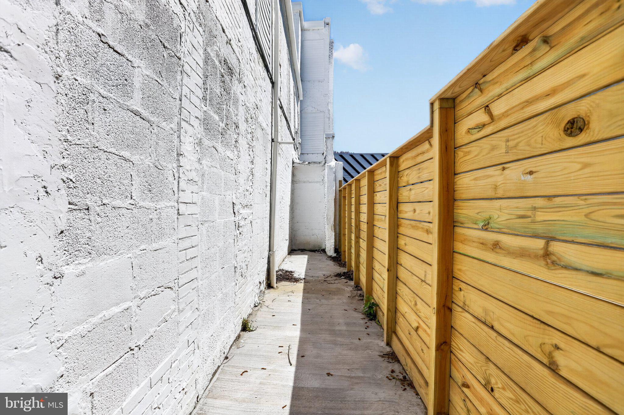 PHILADELPHIA - Residential