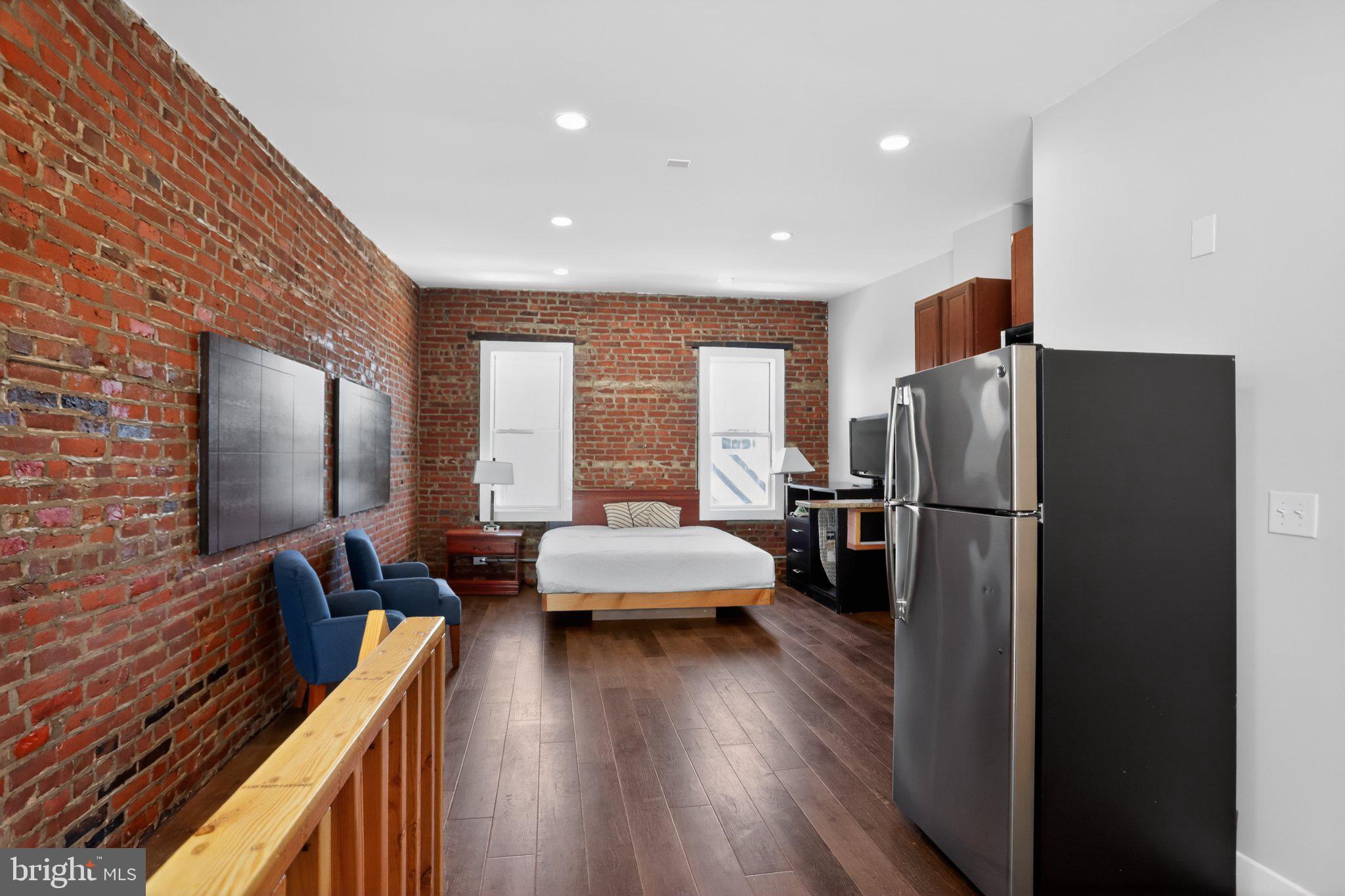 PHILADELPHIA - Residential
