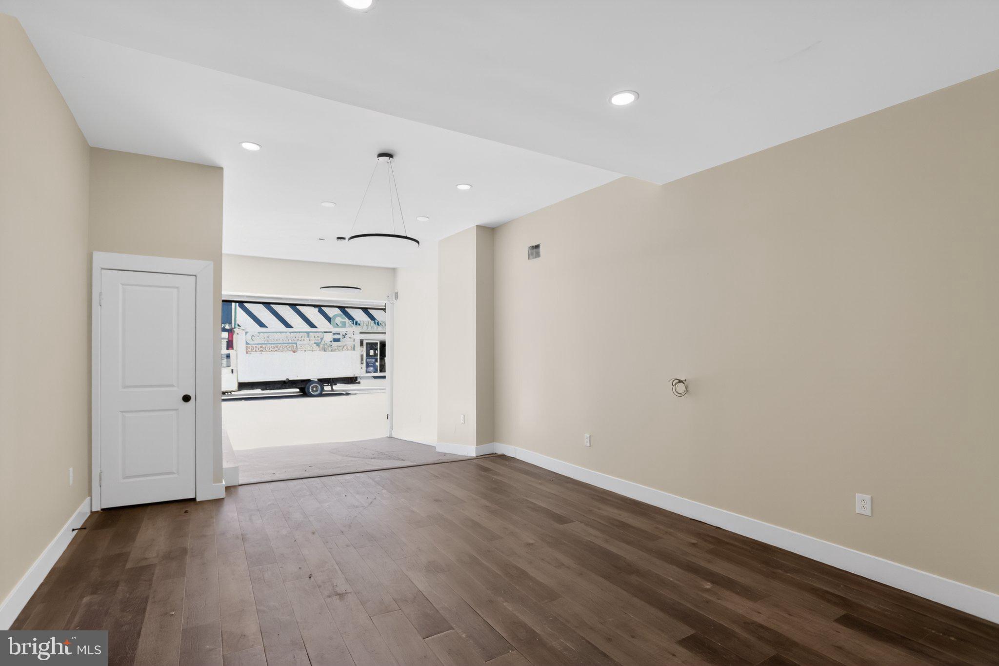 PHILADELPHIA - Residential