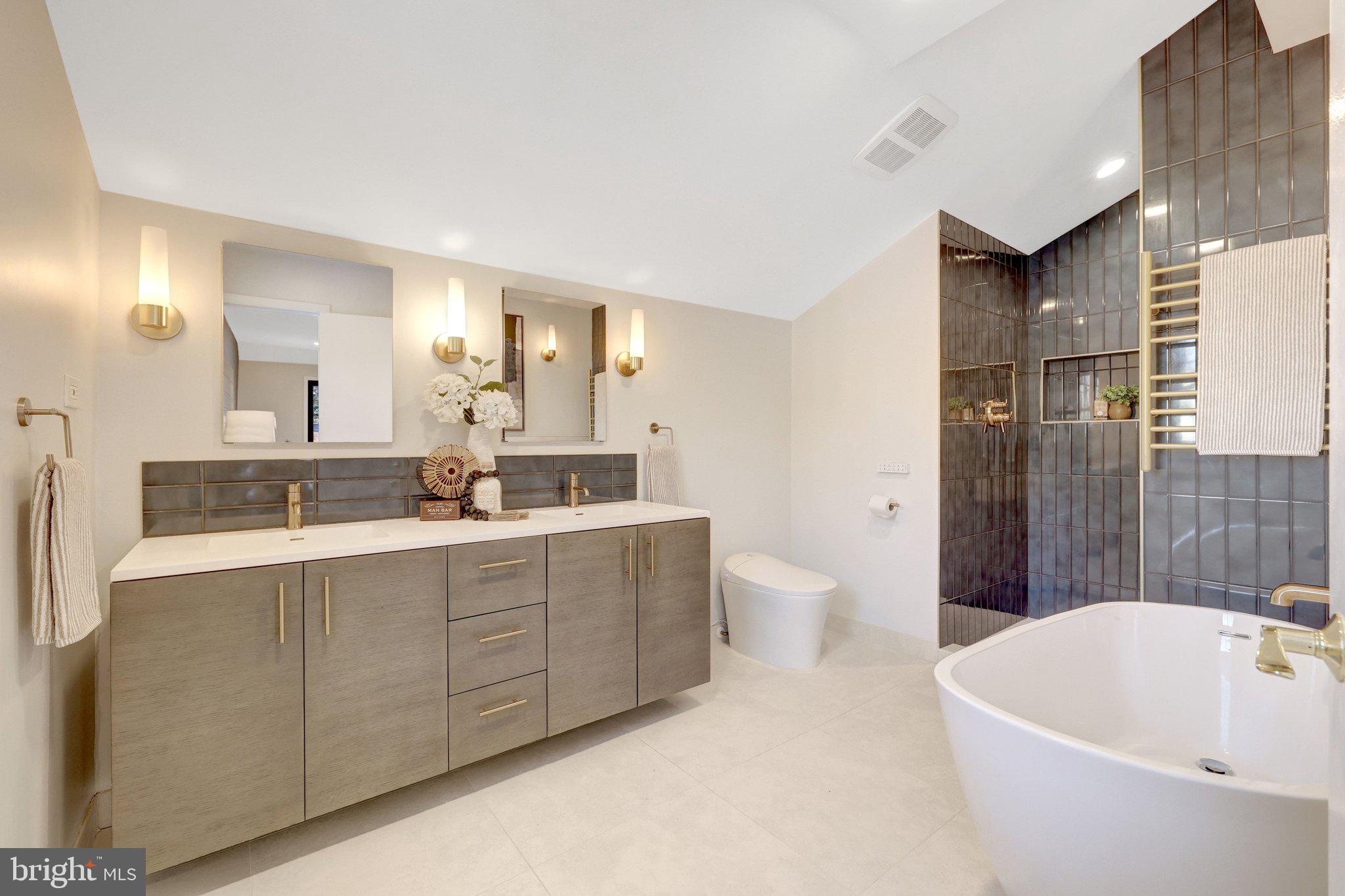 MANTUA - Residential