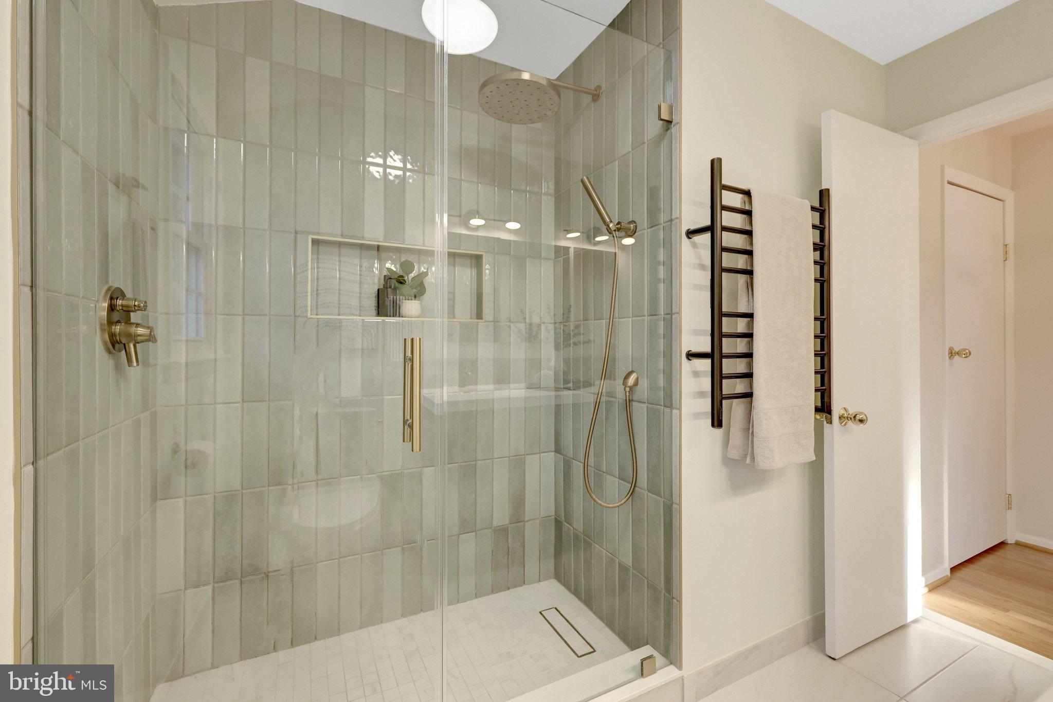 MANTUA - Residential