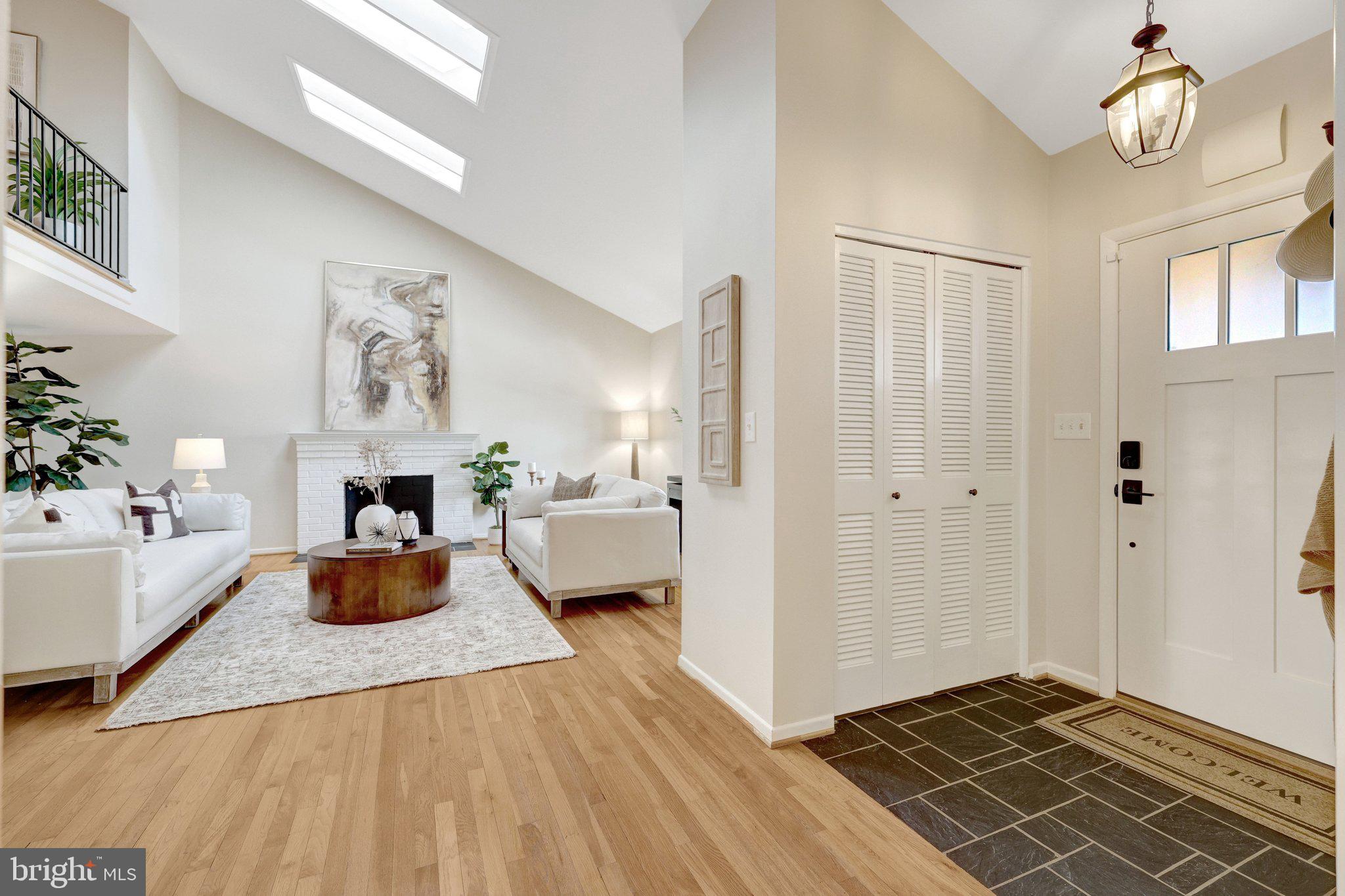 MANTUA - Residential