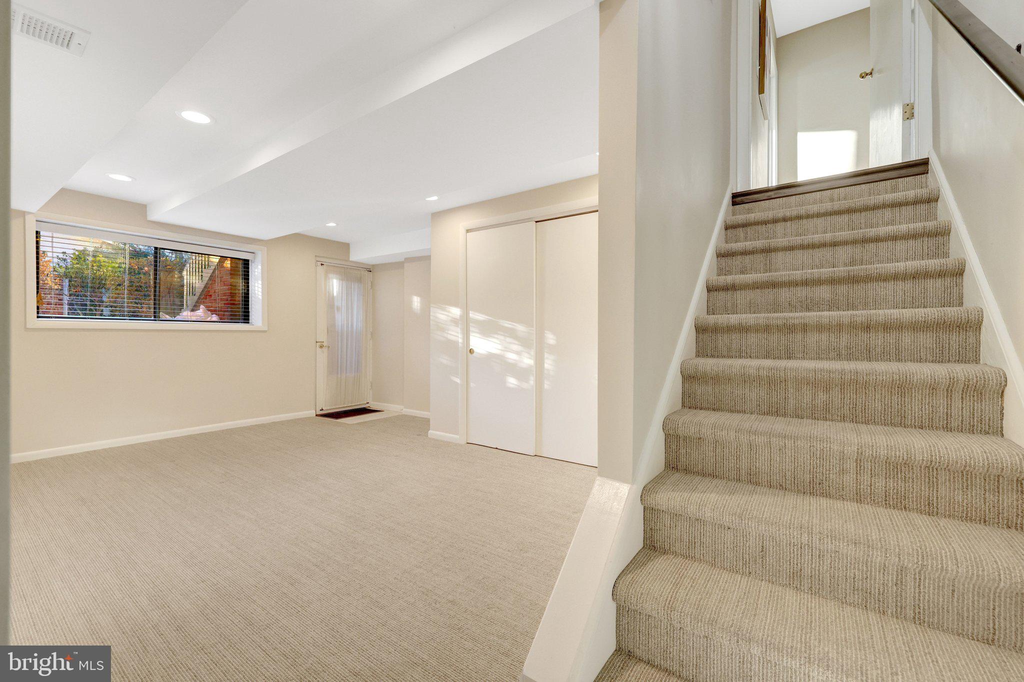 MANTUA - Residential