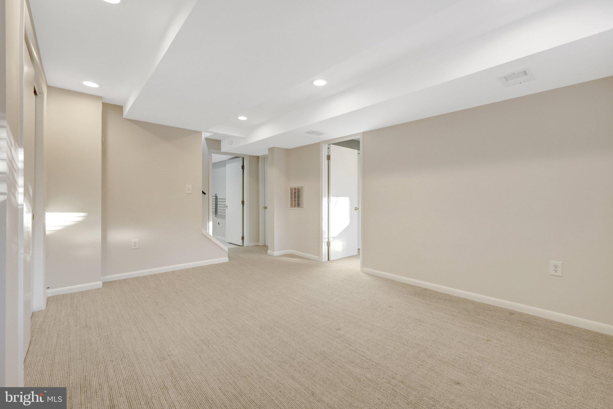 MANTUA - Residential