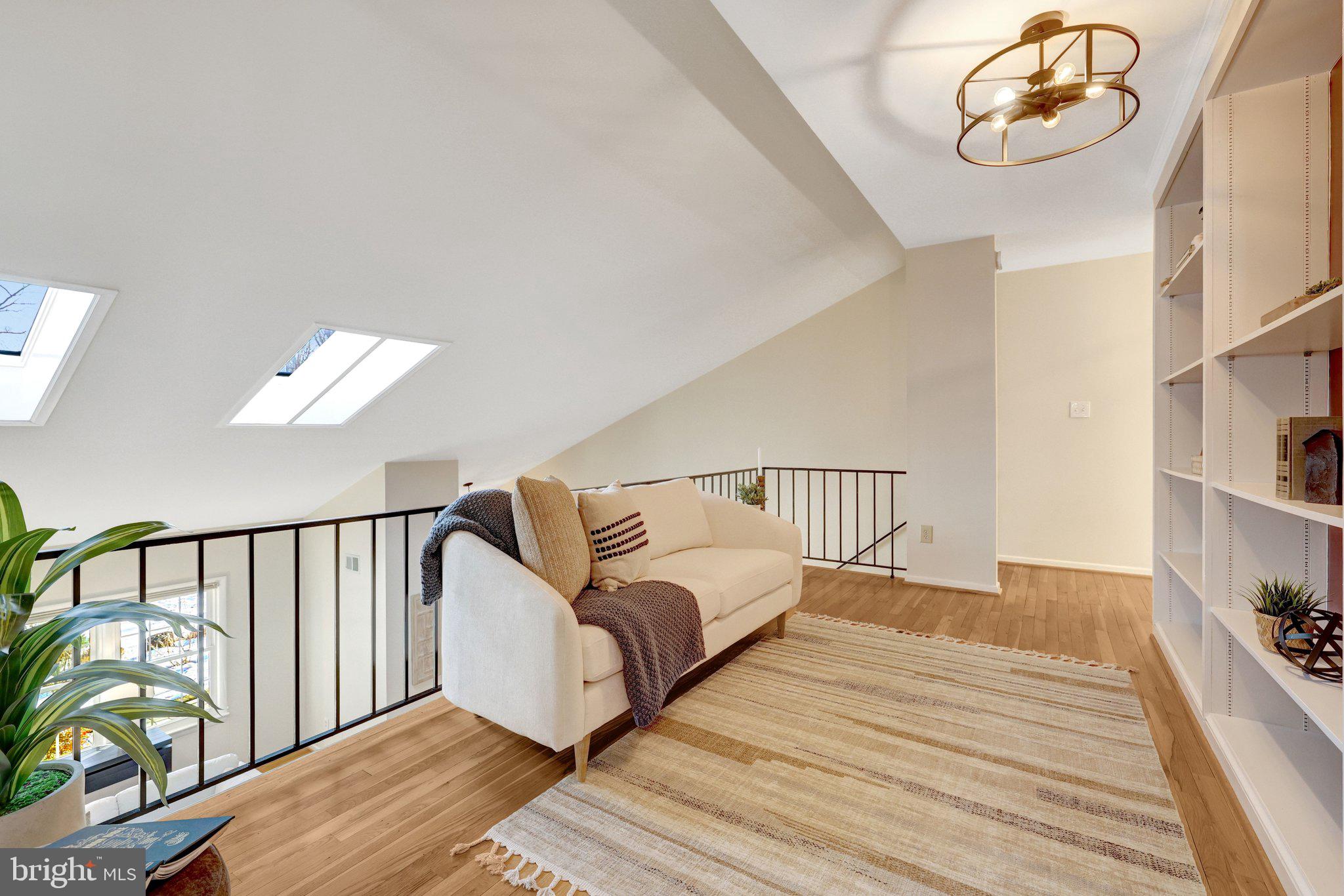 MANTUA - Residential