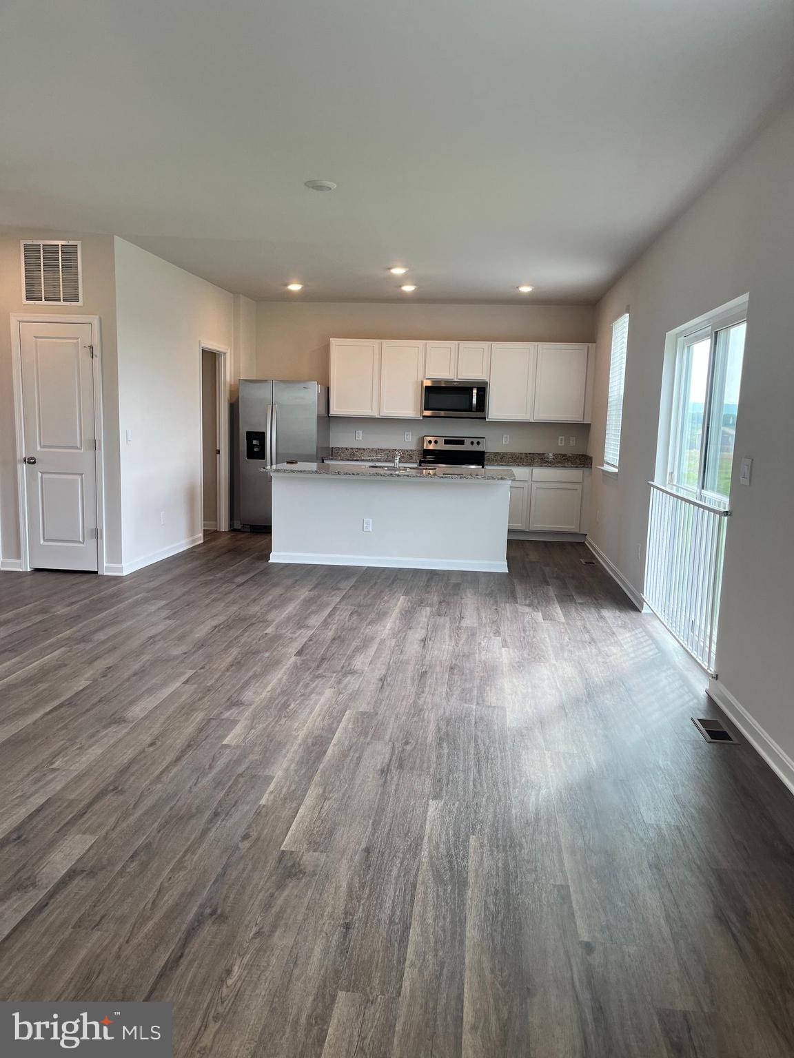 MAGNOLIA SPRINGS - Residential Lease