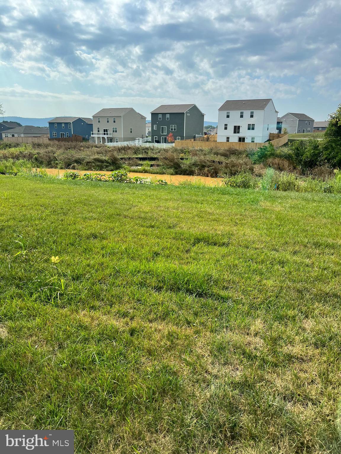 MAGNOLIA SPRINGS - Residential Lease