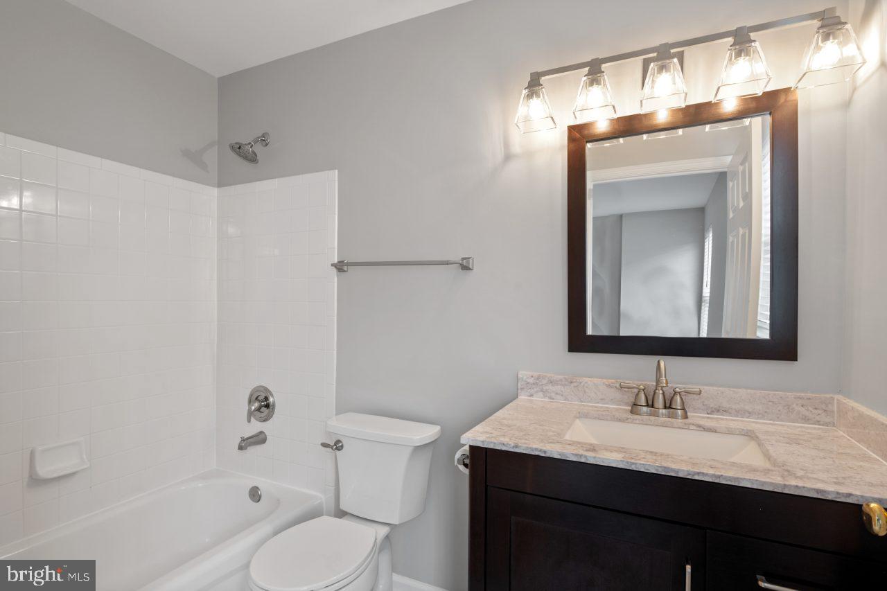 SUMMERS GROVE - Residential