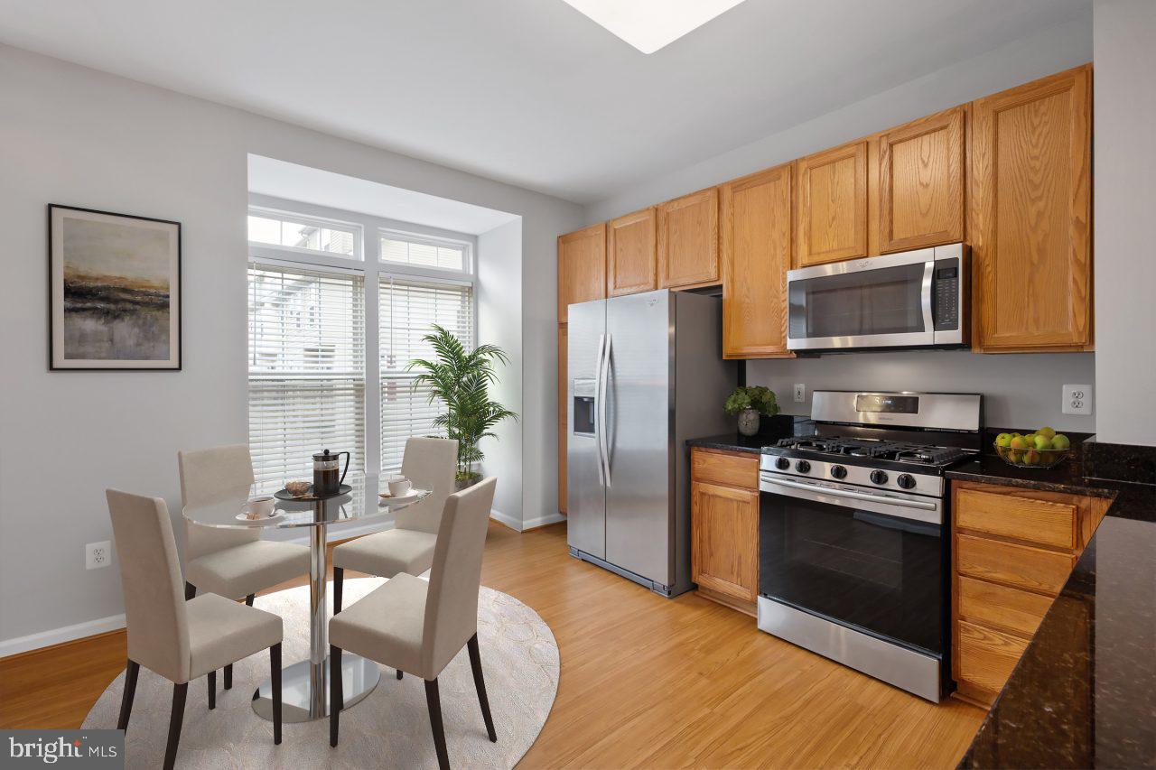 SUMMERS GROVE - Residential