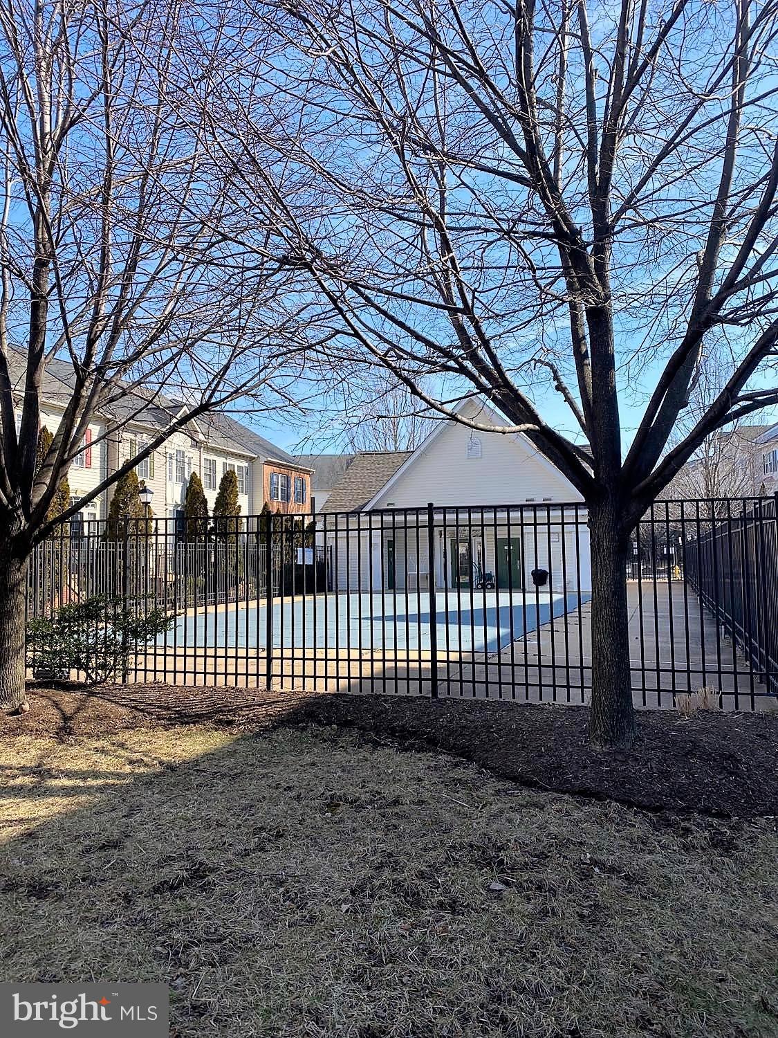 SUMMERS GROVE - Residential