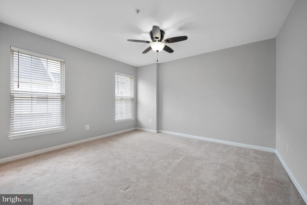 SUMMERS GROVE - Residential