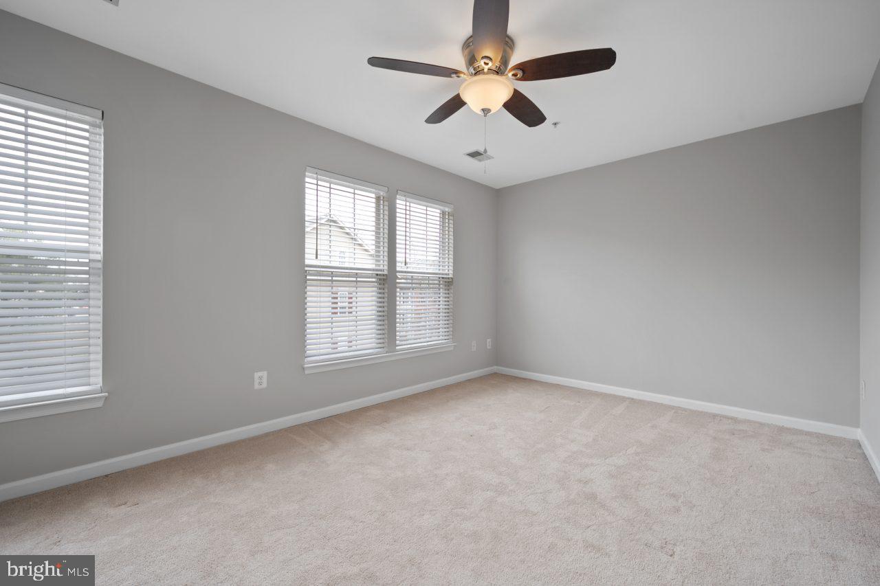 SUMMERS GROVE - Residential