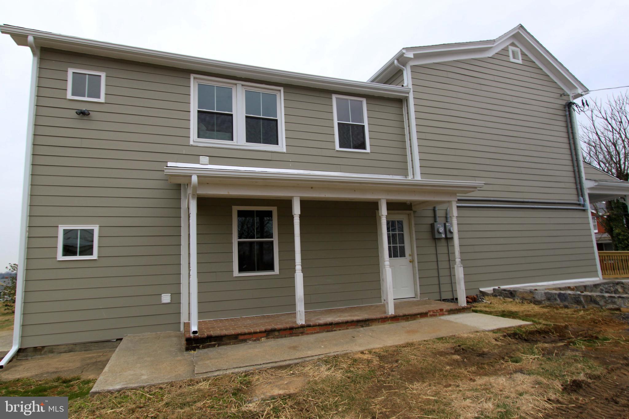 Beautifully renovated, massive, one bedroom apartment located in historic building sitting along 340 in Rippon. Original hardwood floors still intact. Washer and Dryer included. NO PETS.Unit A/ DownstairsPlease call or email Christine for a showing.NO PETS.EHO. Please complete the Rental Referral Agreement for commission disbursement. ***Virtual tours only during social distancing. Contact Christine with Blackwell for videos.***