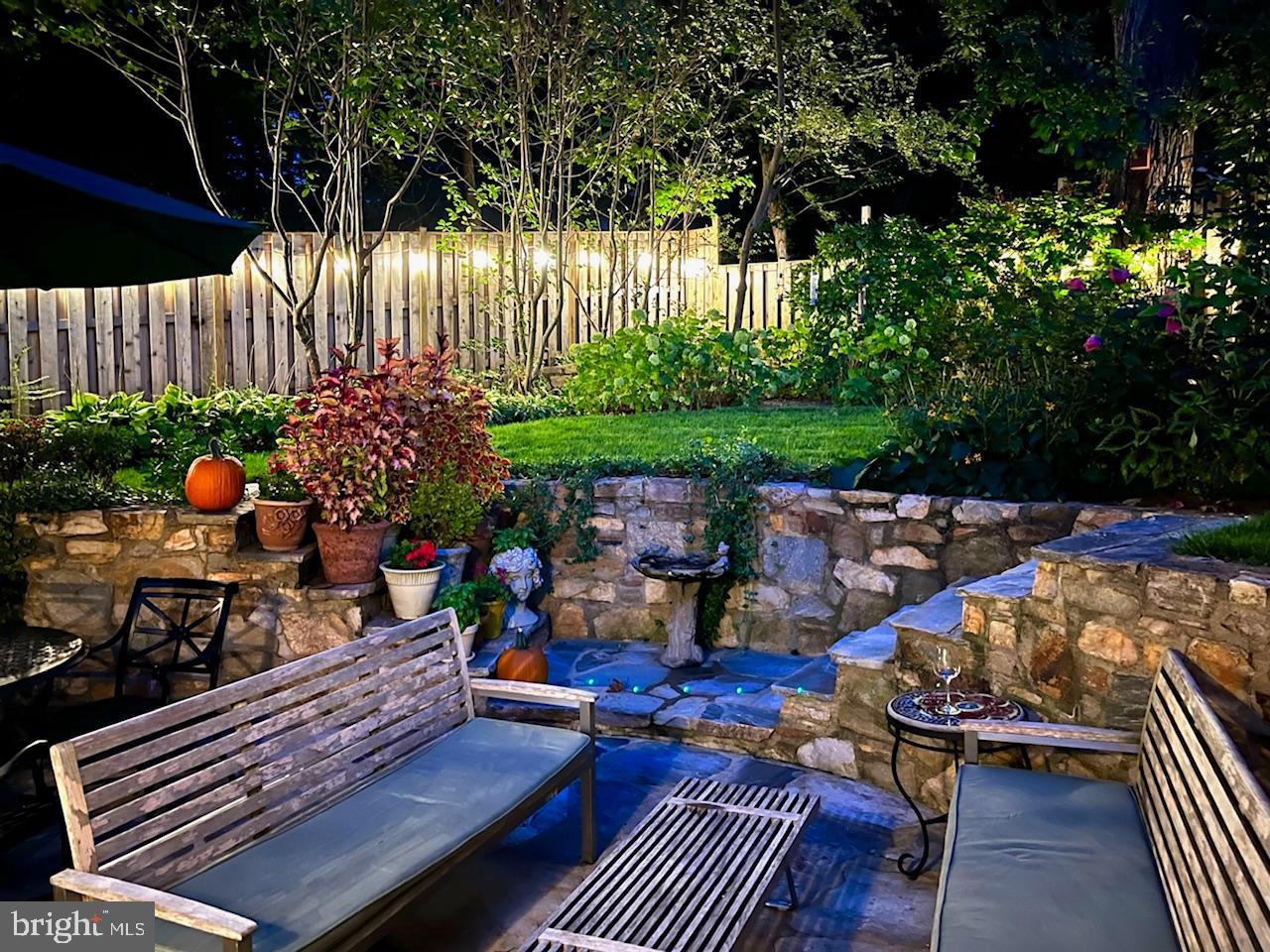 LEE HEIGHTS - Residential