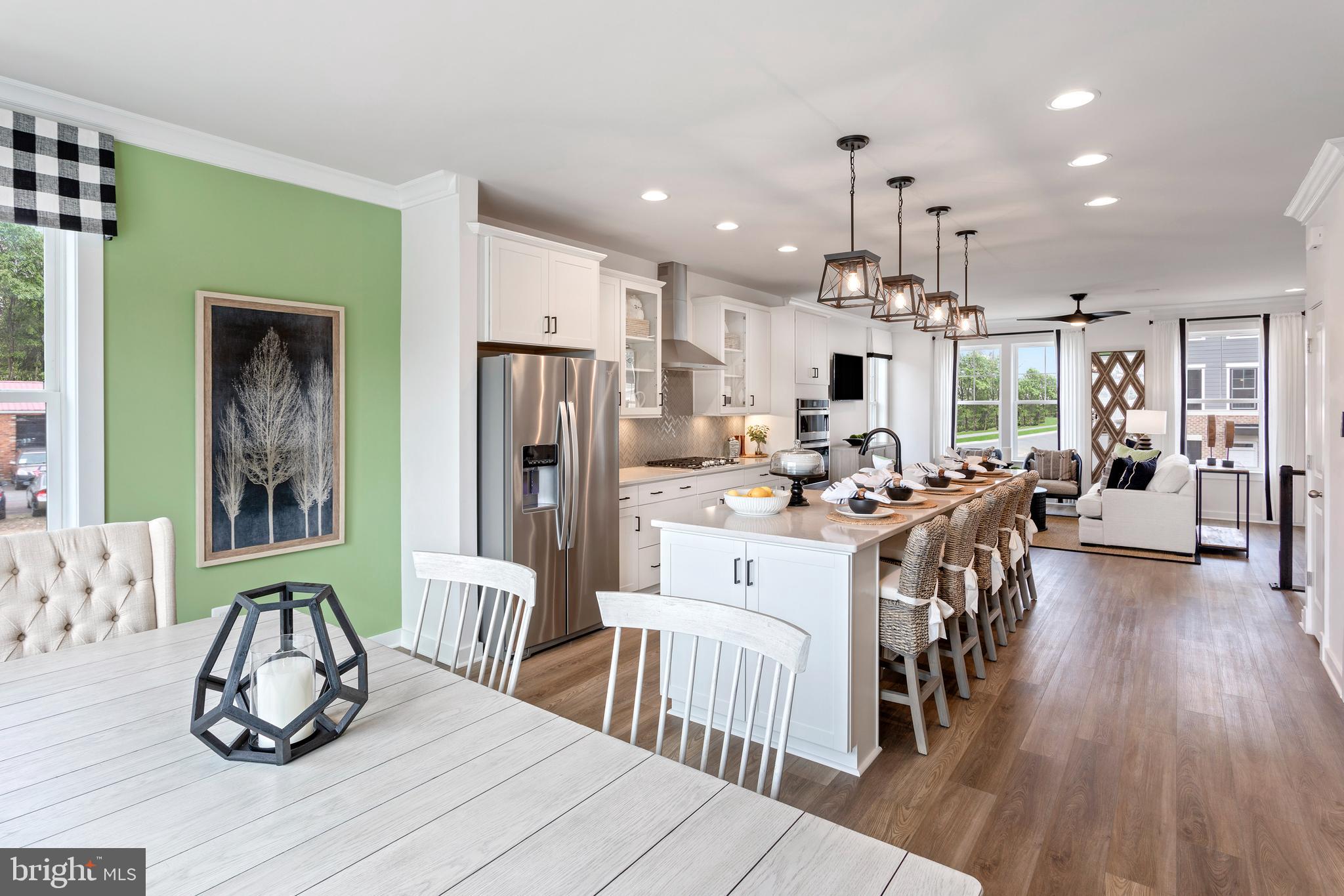 HIGHLANDER PARK - Residential