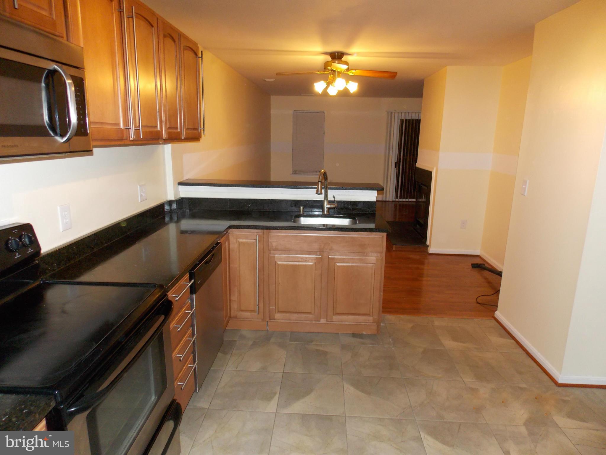 ARBORY CONDO-PHASE 9> - Residential