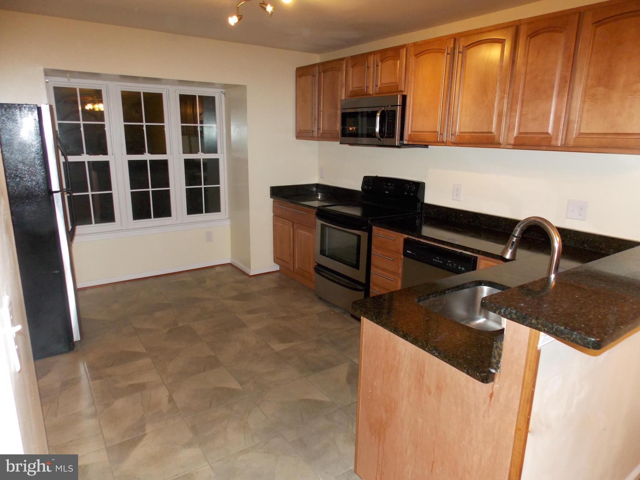 ARBORY CONDO-PHASE 9> - Residential