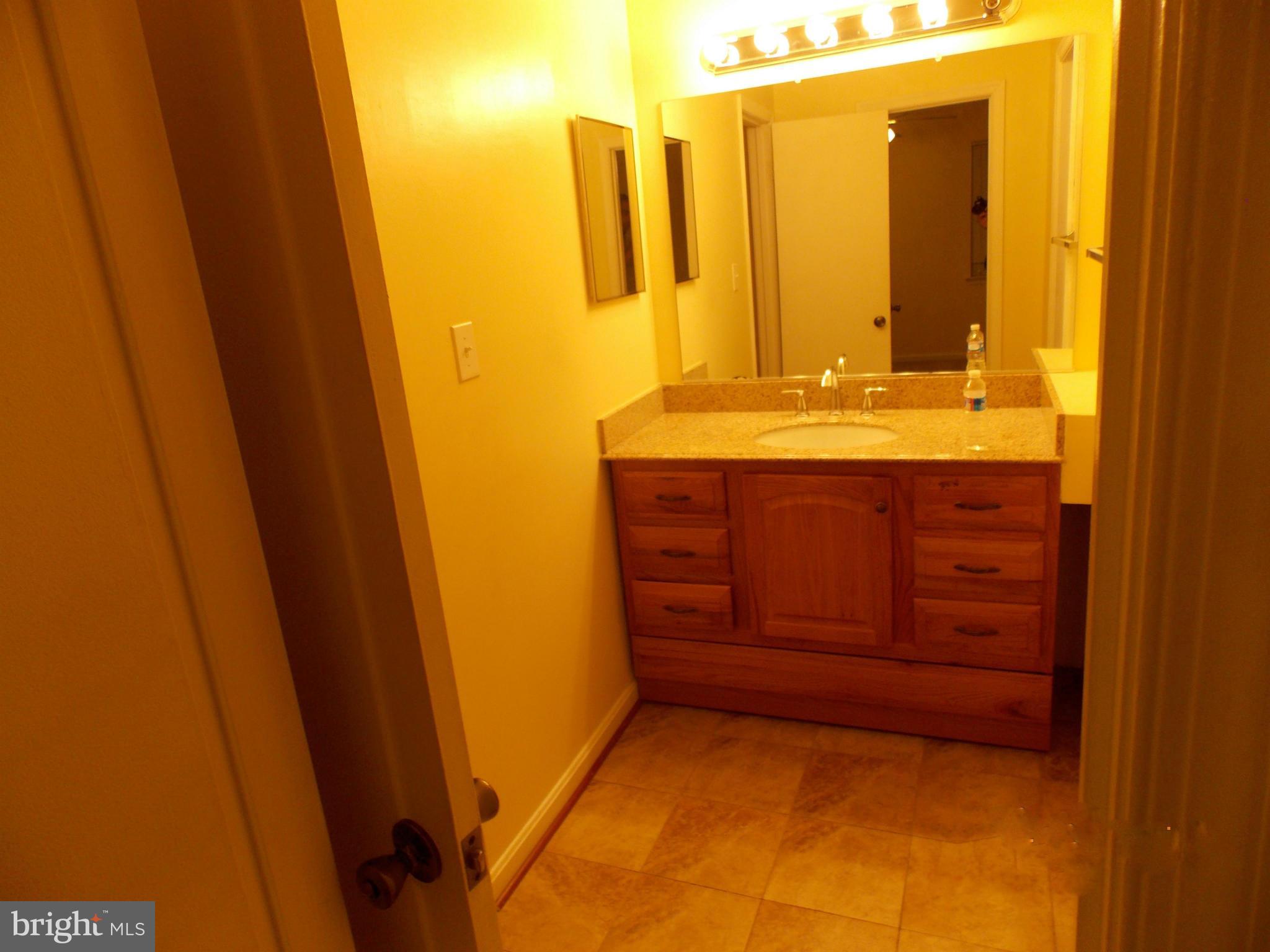 ARBORY CONDO-PHASE 9> - Residential