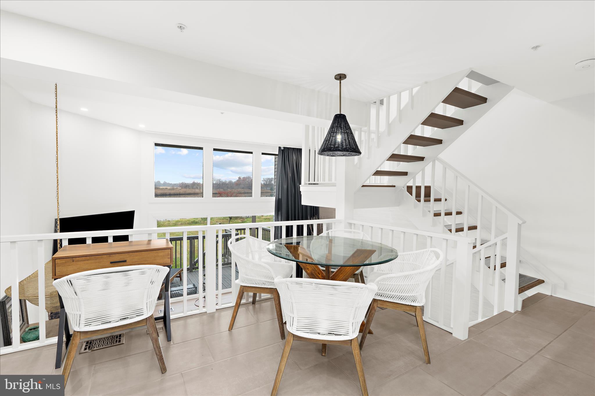 SUNSET HARBOR - Residential