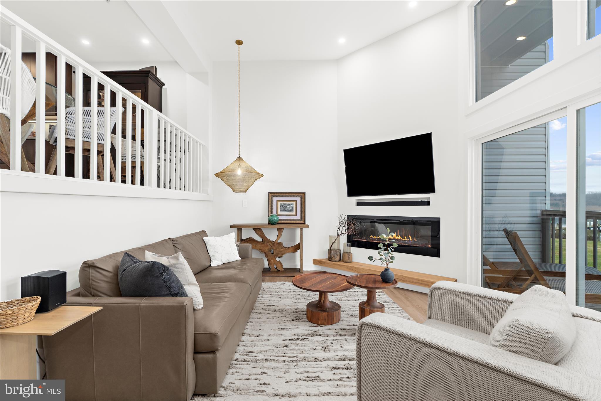 SUNSET HARBOR - Residential