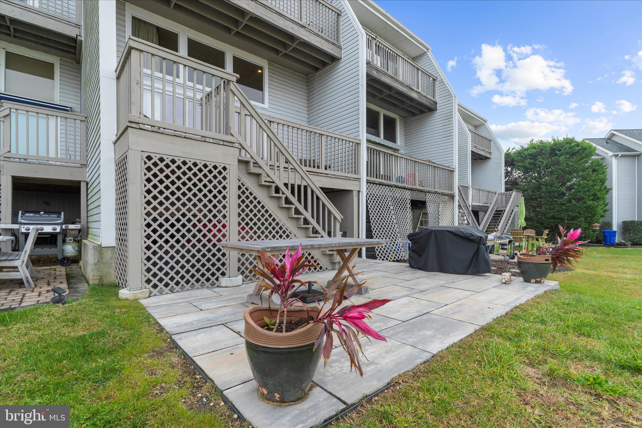 SUNSET HARBOR - Residential