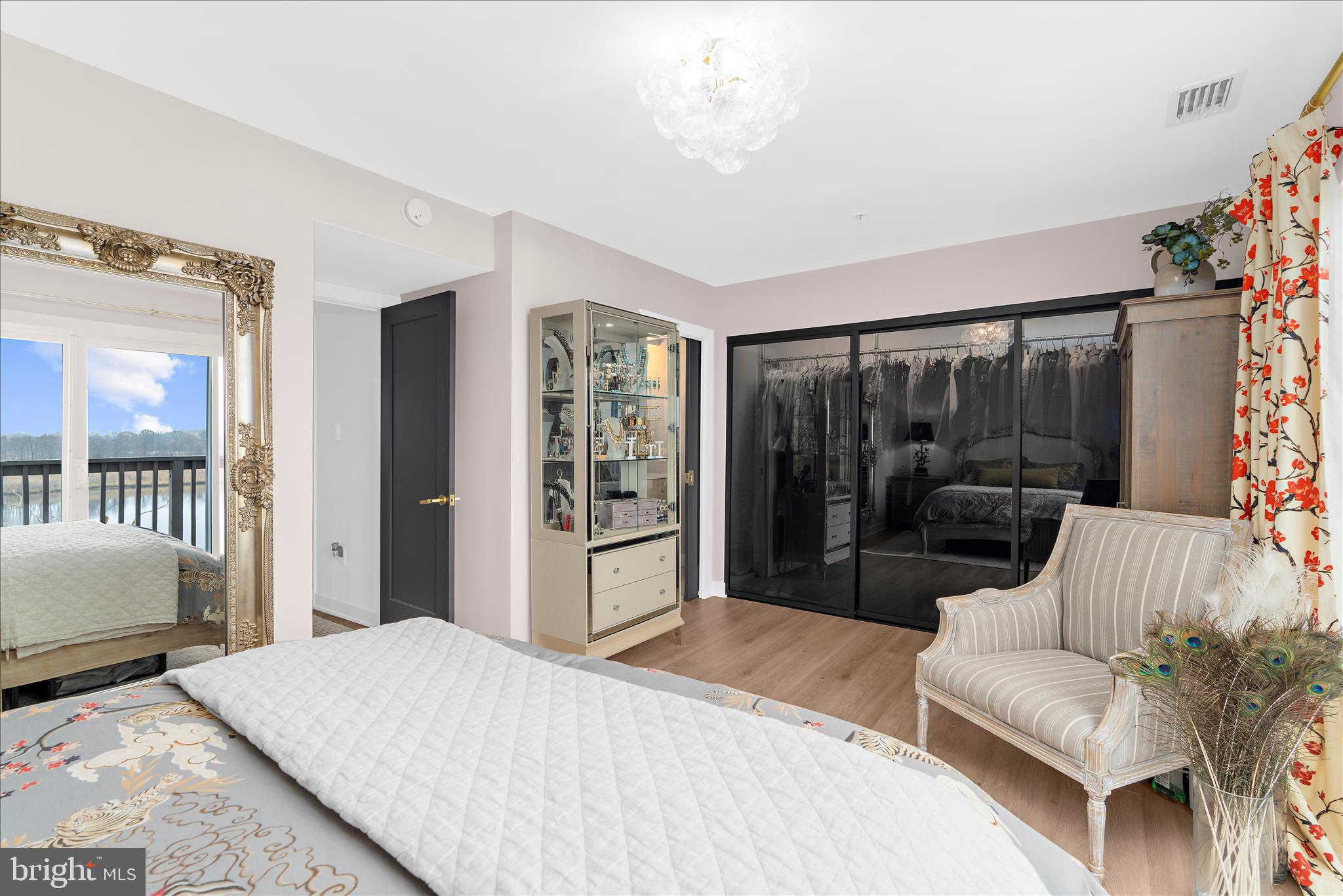 SUNSET HARBOR - Residential