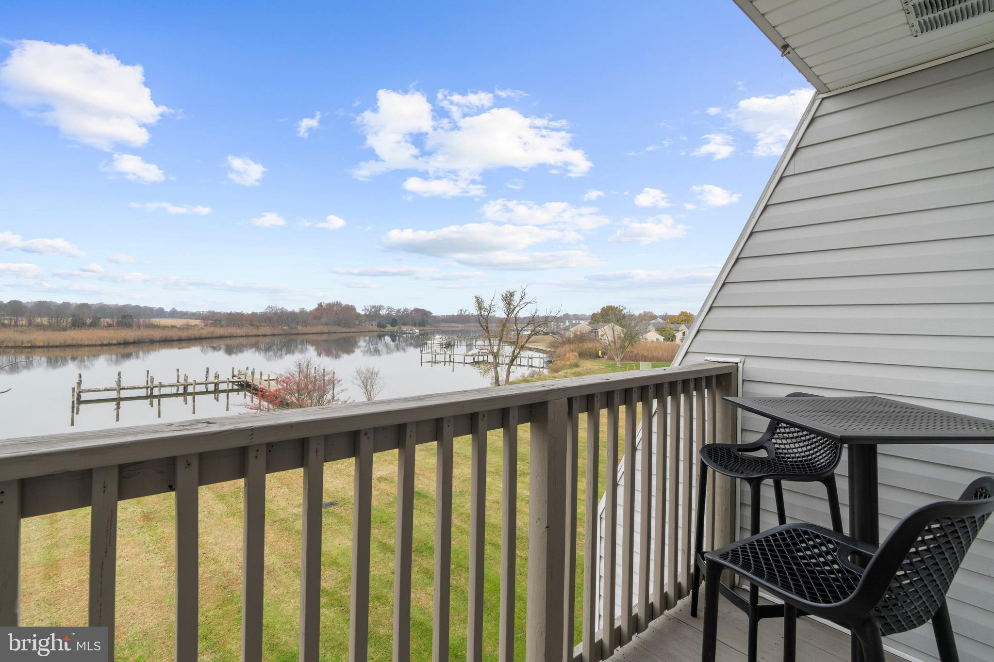 SUNSET HARBOR - Residential