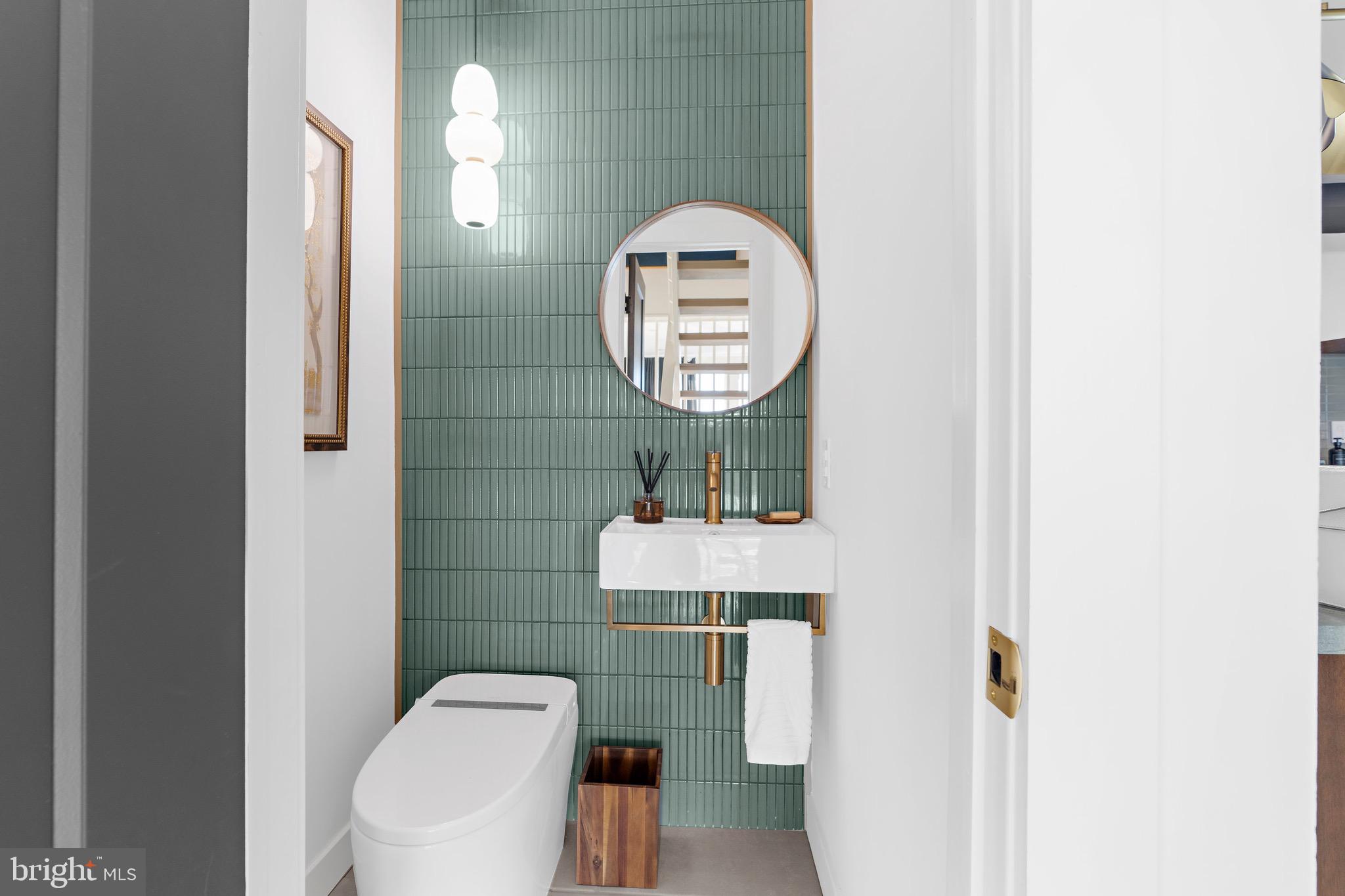 SUNSET HARBOR - Residential