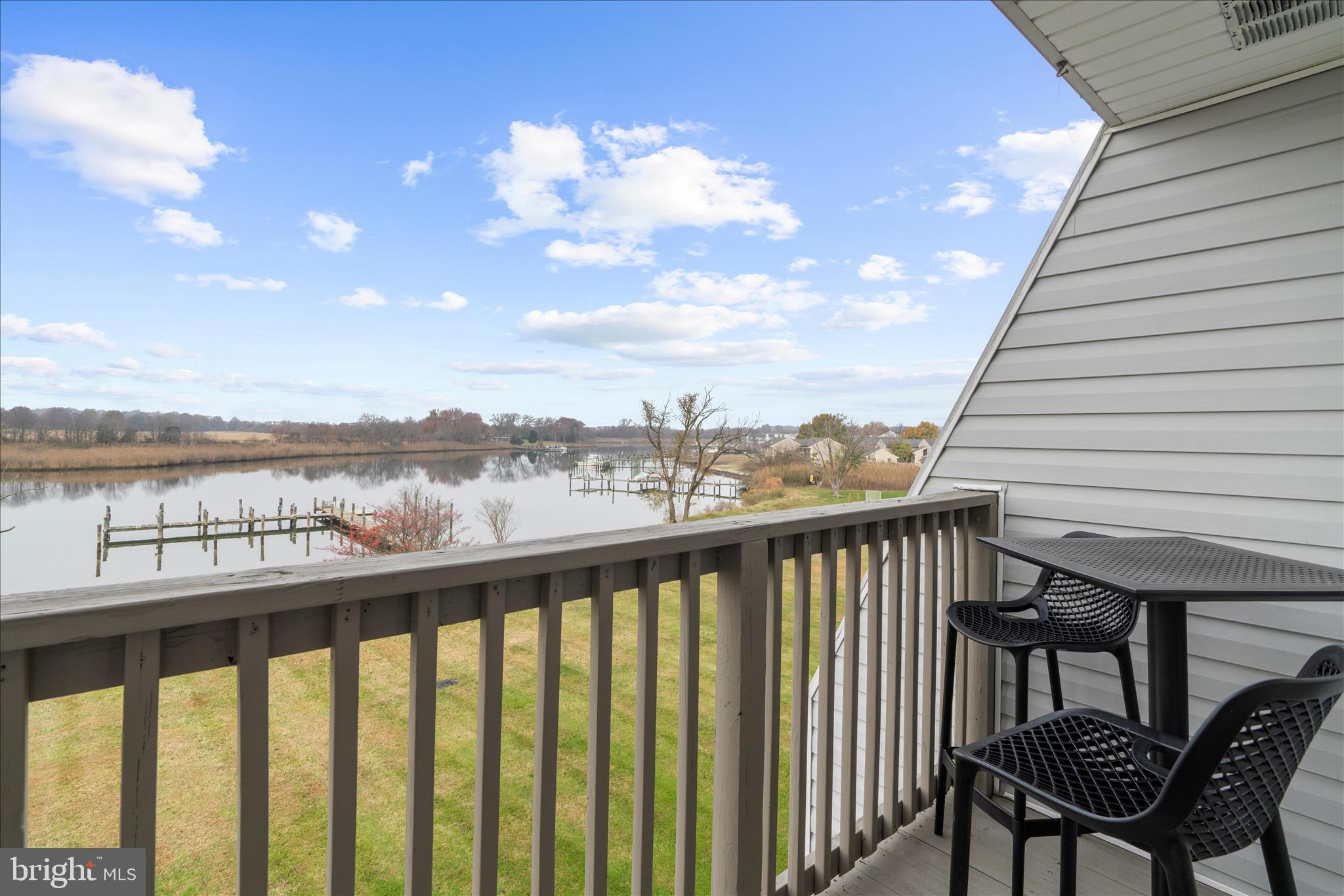 SUNSET HARBOR - Residential