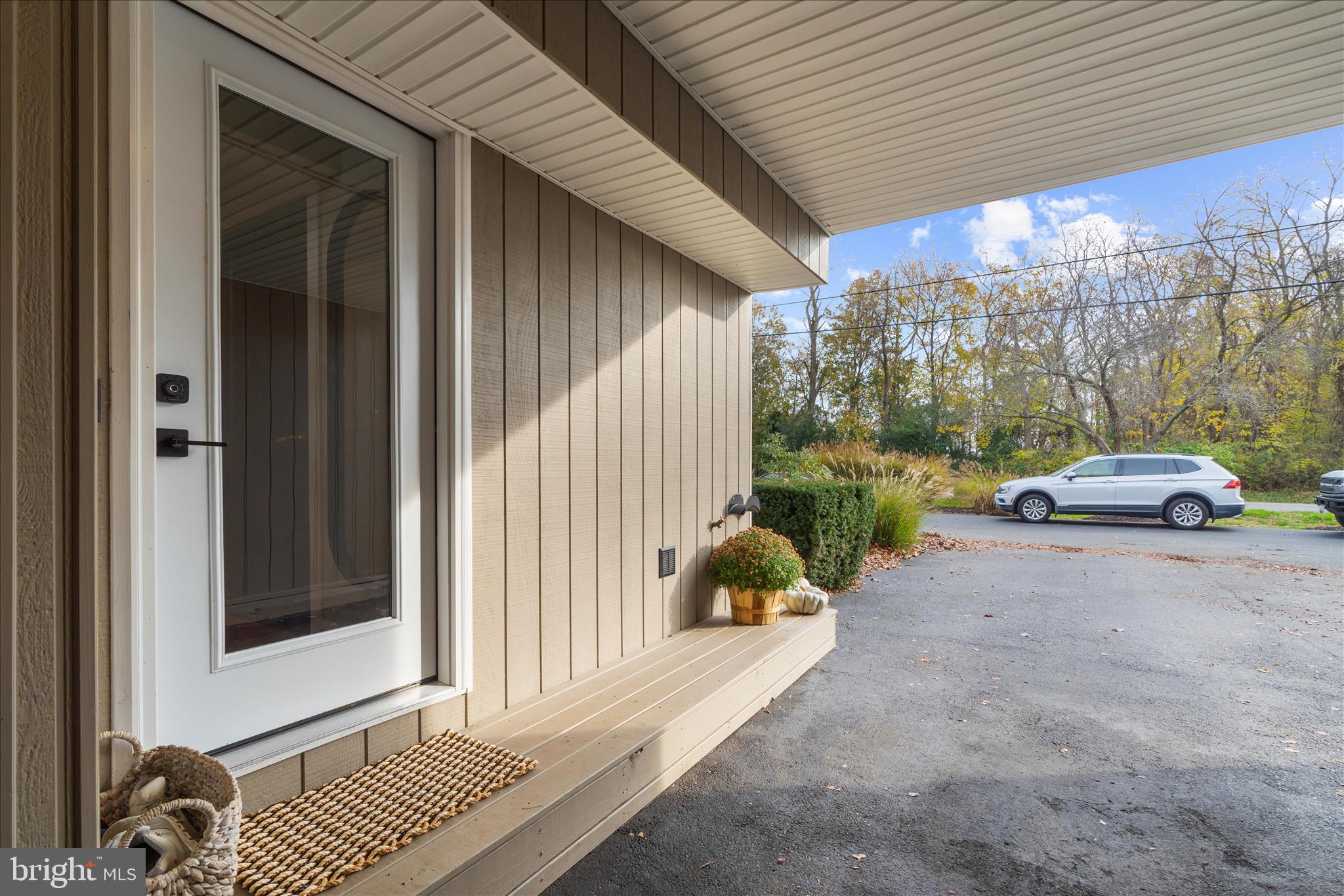 SUNSET HARBOR - Residential