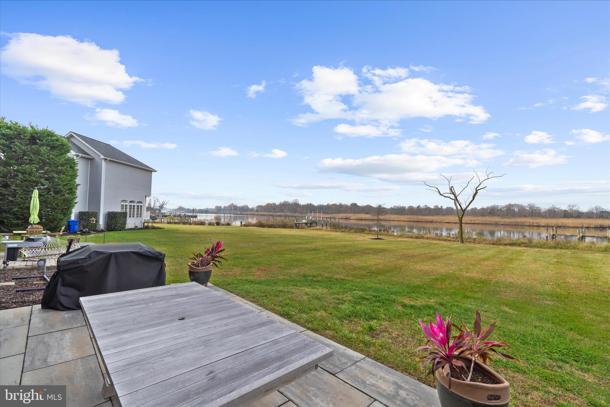 SUNSET HARBOR - Residential