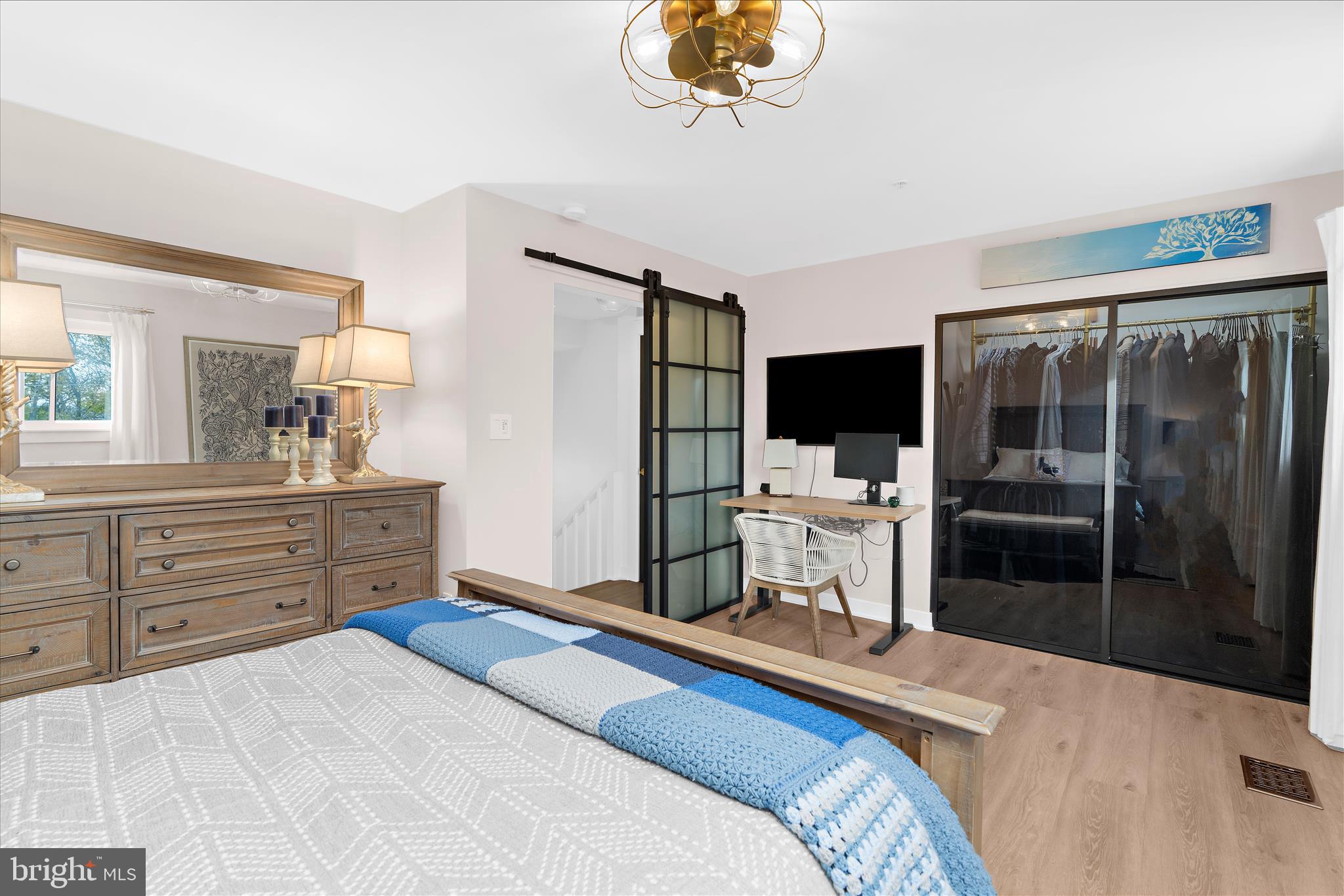 SUNSET HARBOR - Residential