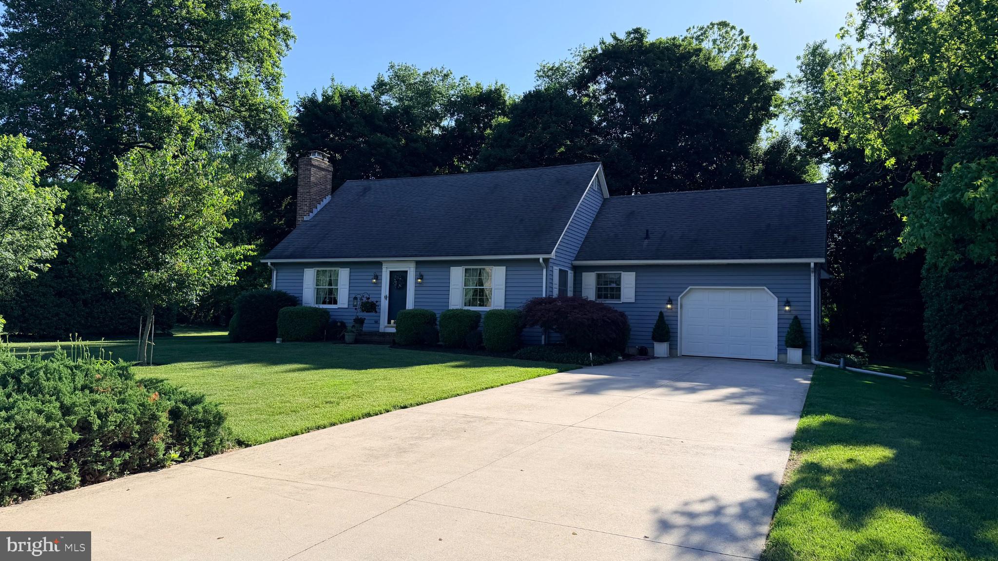 11 N PARK DRIVE