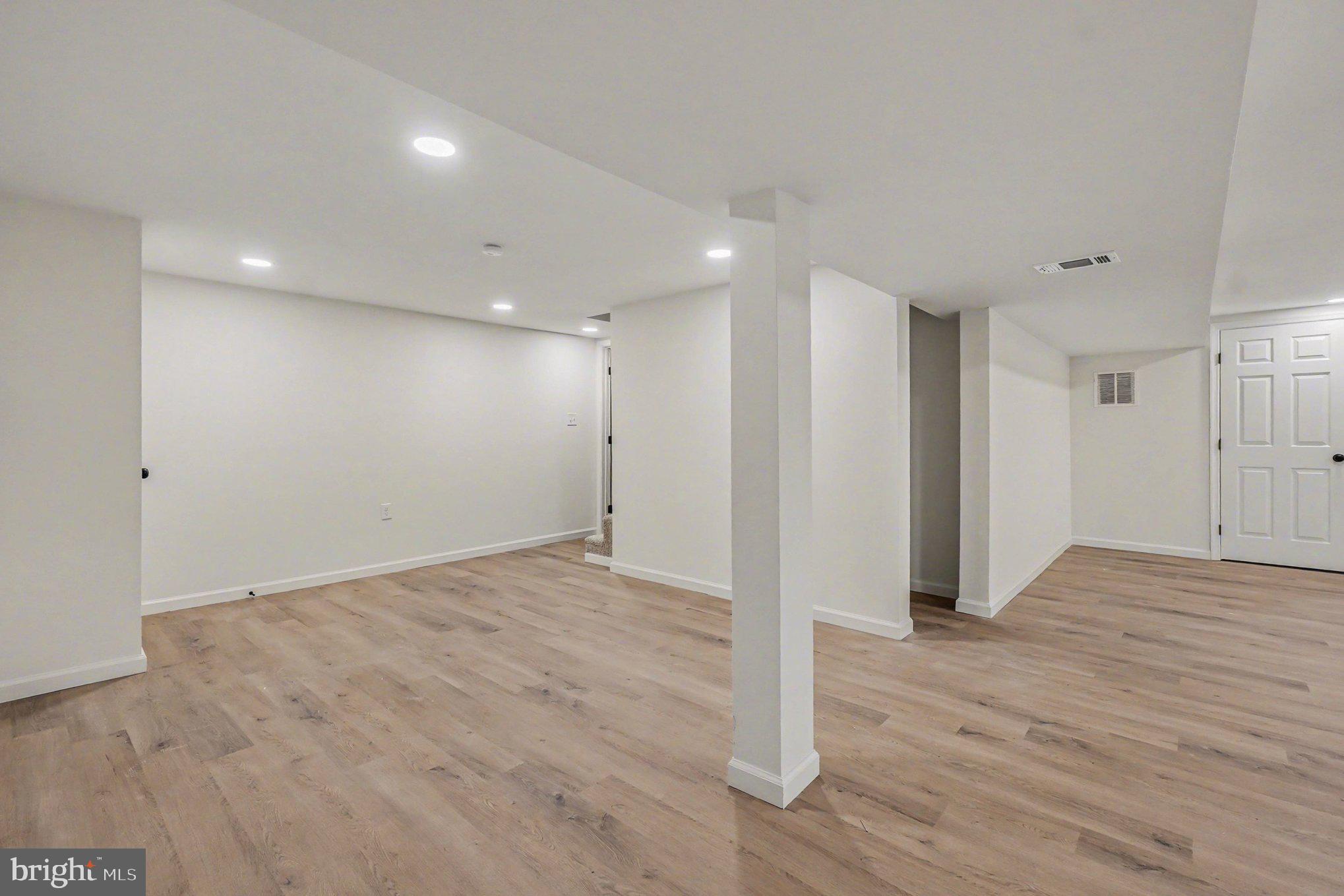 ROSEDALE - Residential