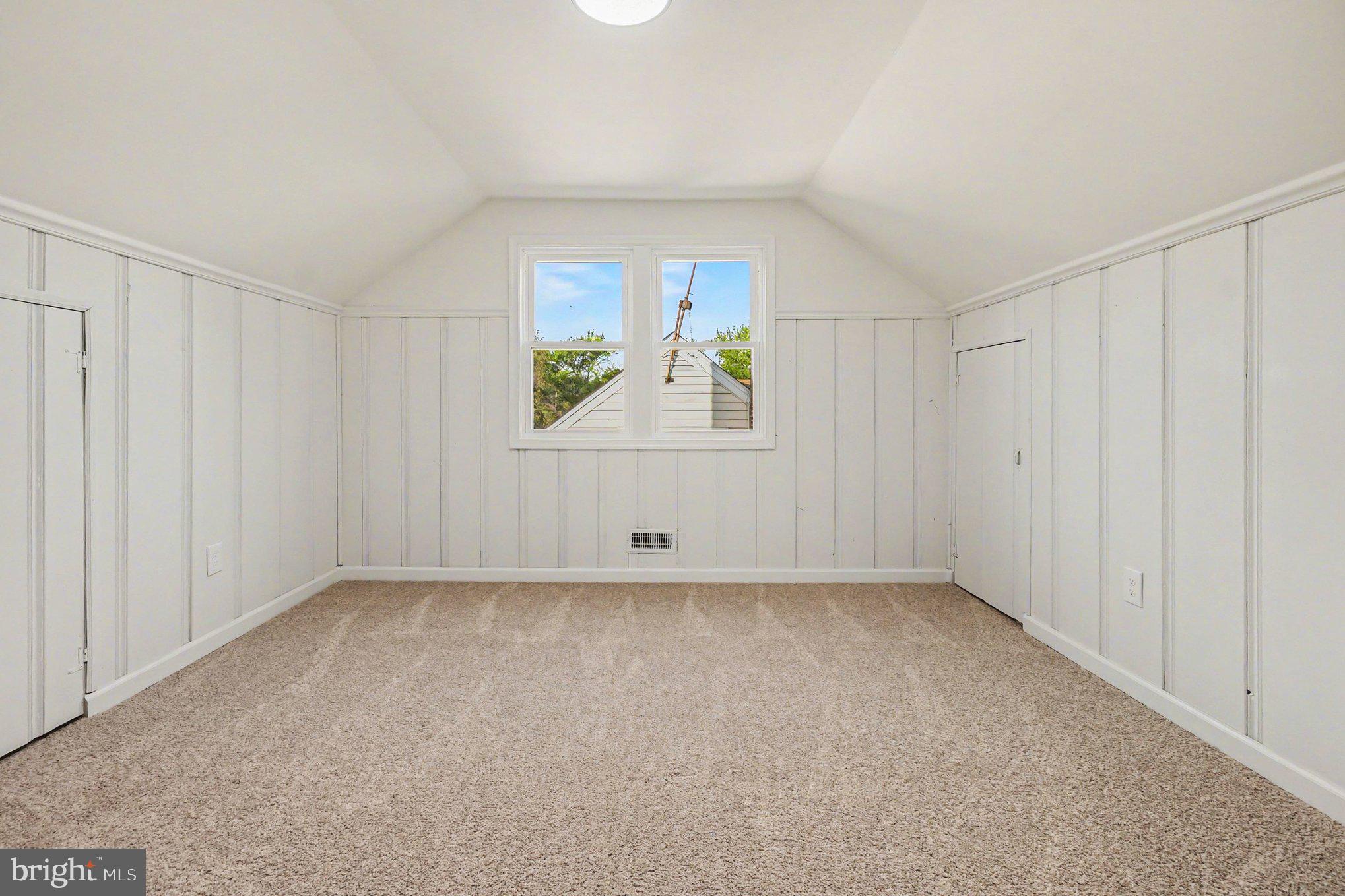 ROSEDALE - Residential