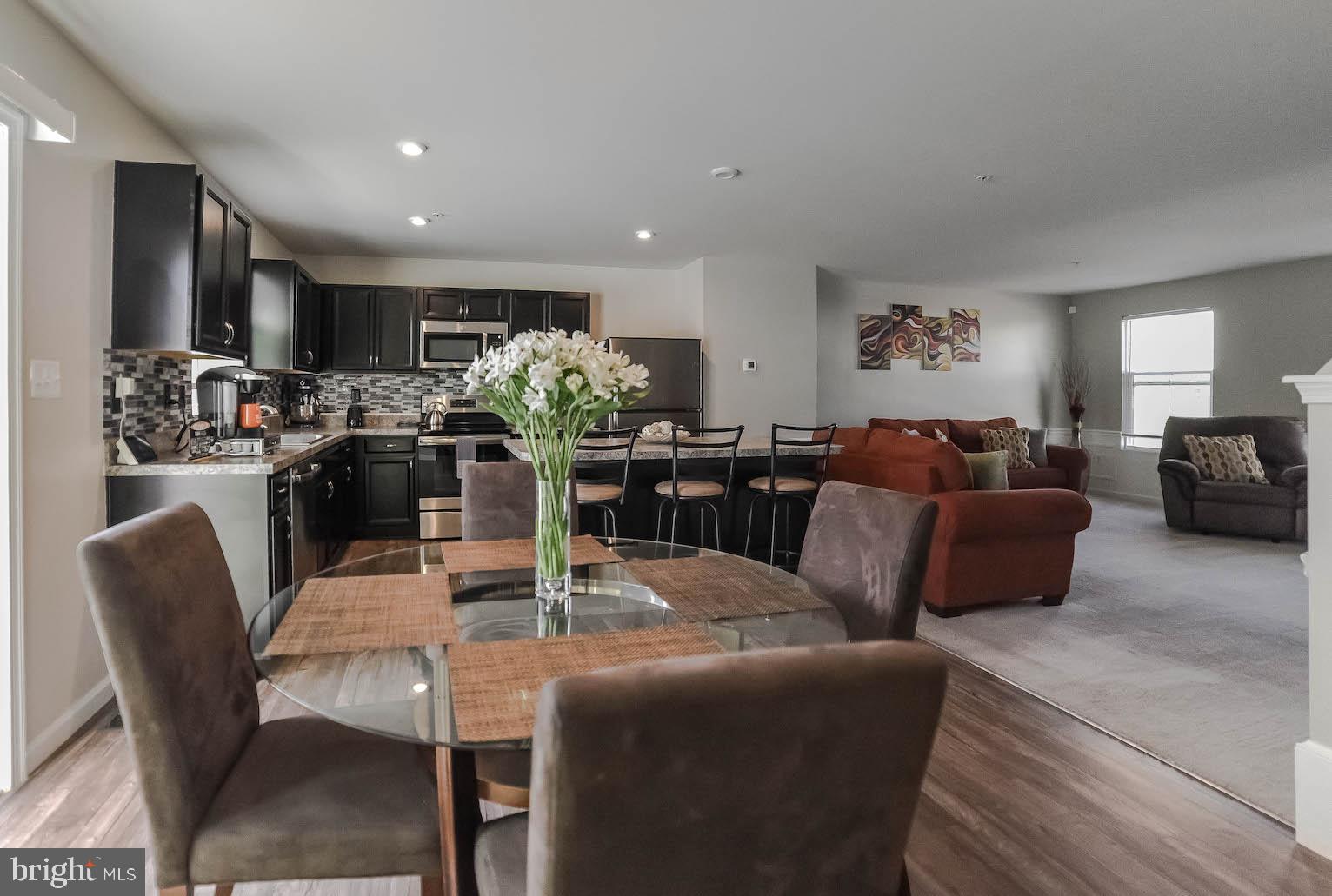 WILLOW WOODS - Residential