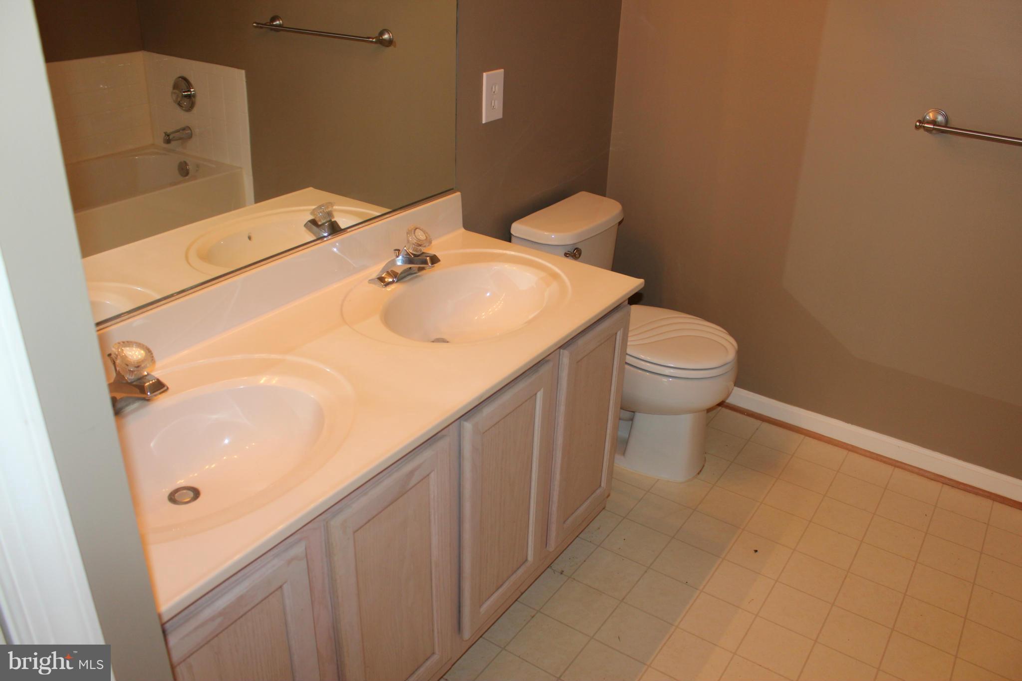 SOUTH RIDING - Residential Lease