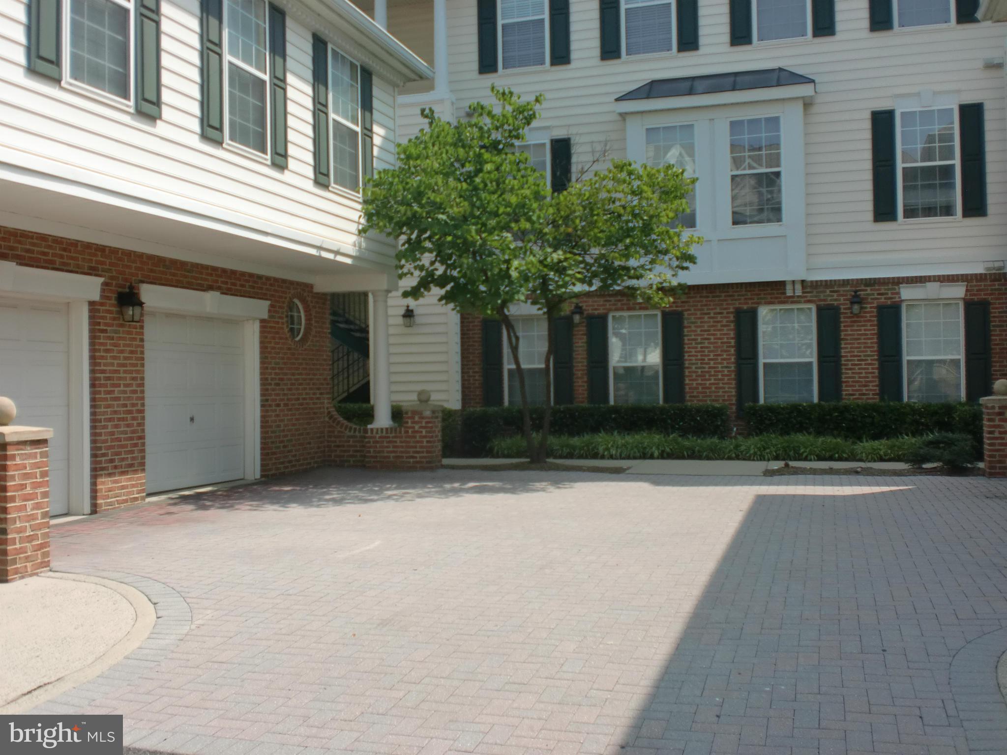 SOUTH RIDING - Residential Lease