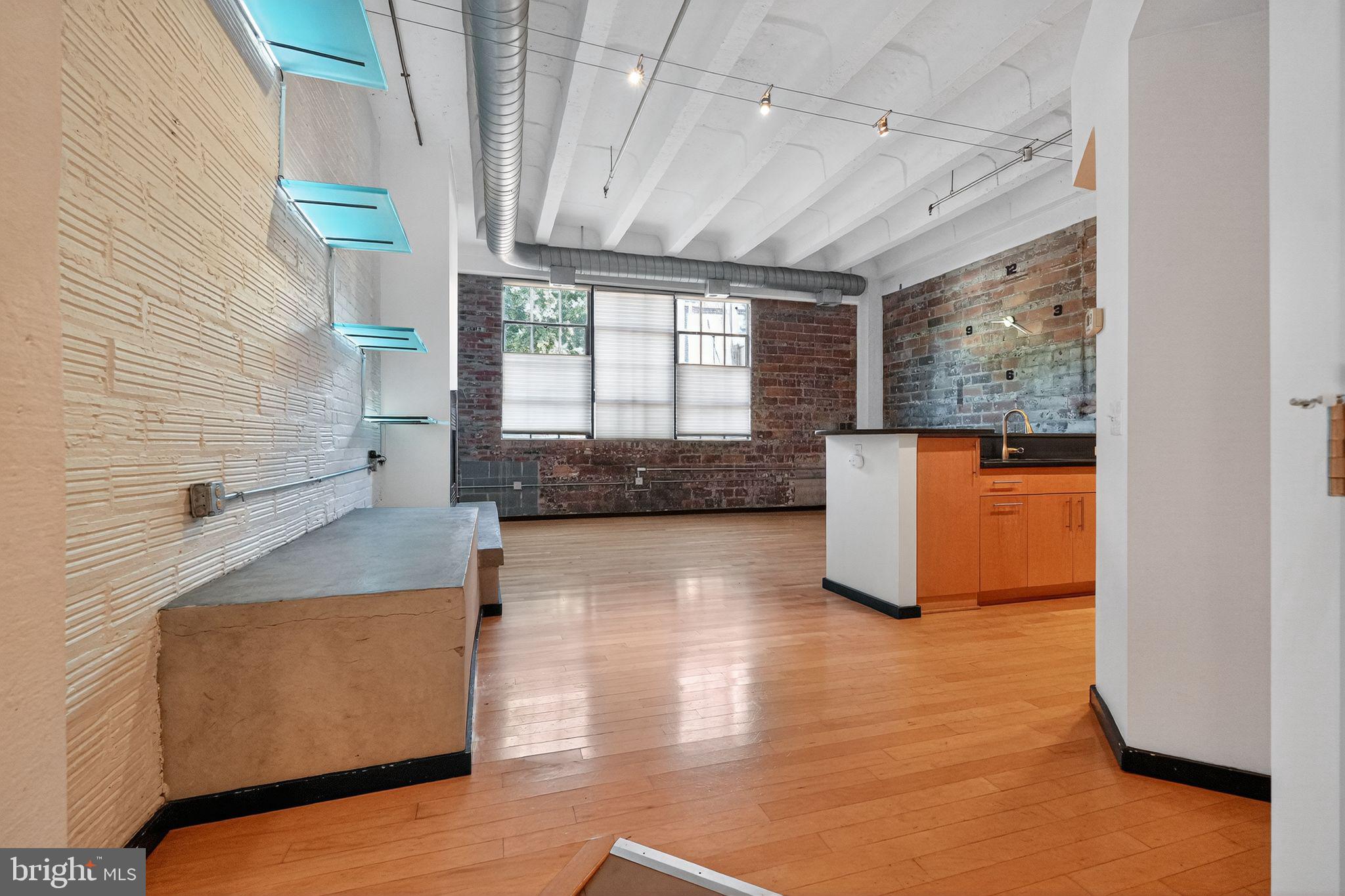 1445 CHURCH STREET NW 11