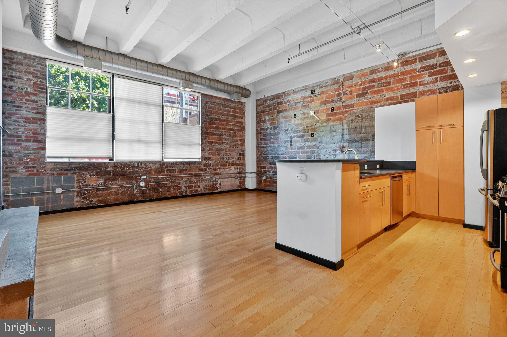 1445 CHURCH STREET NW 11