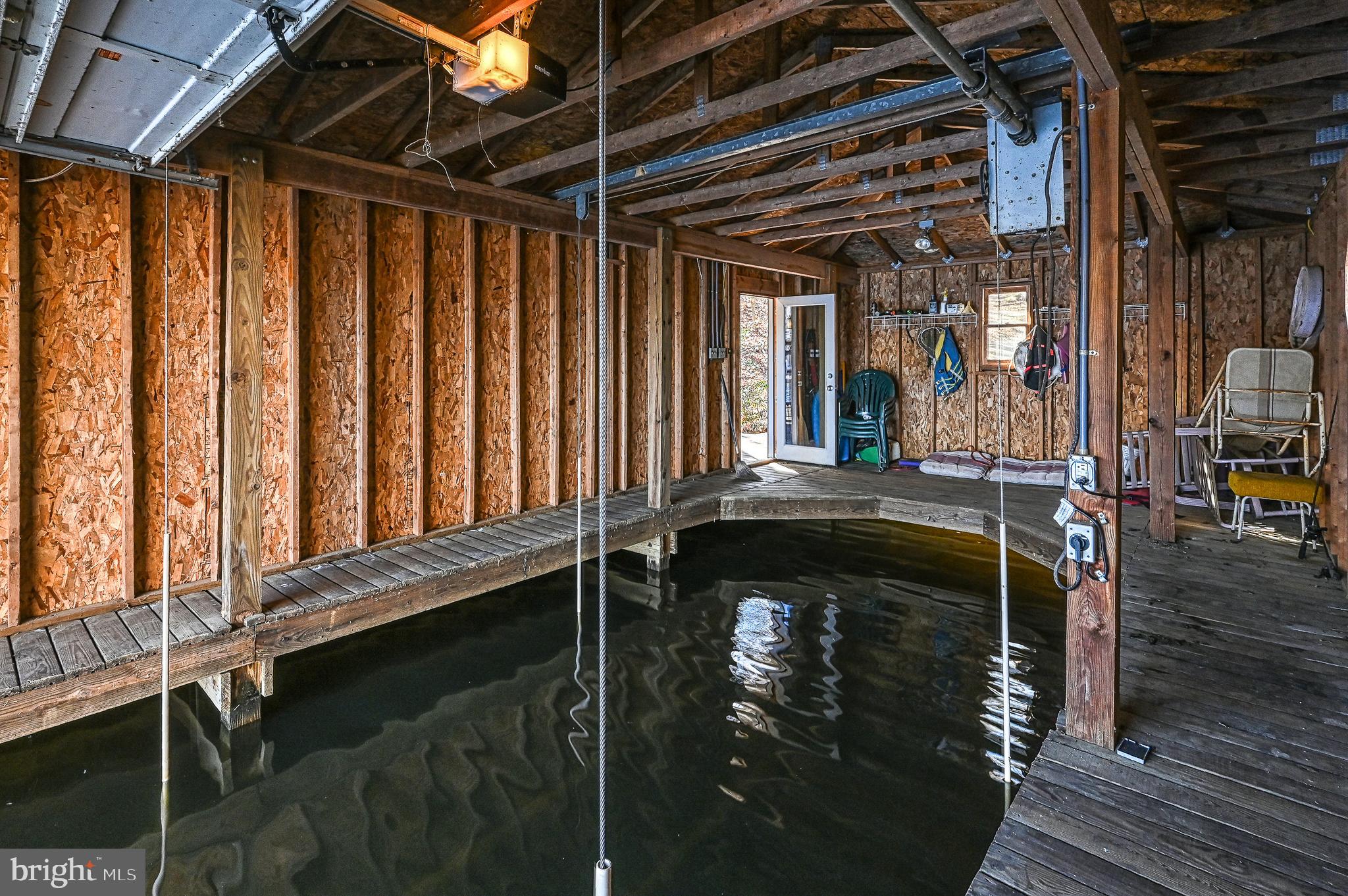 ANNA COVES - Residential