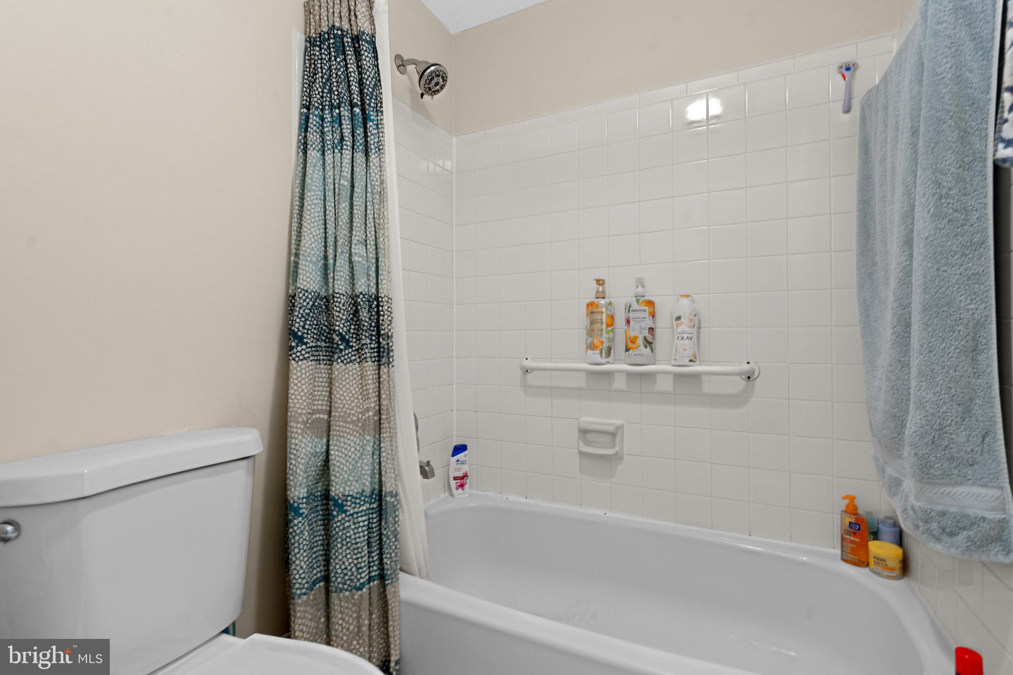 WILLIAMSTOWN - Residential