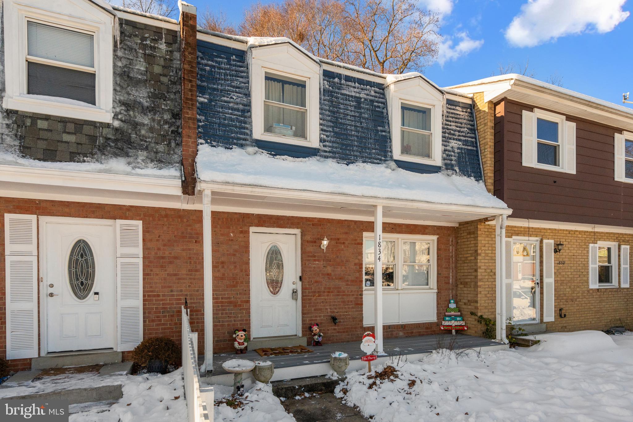 WILLIAMSTOWN - Residential