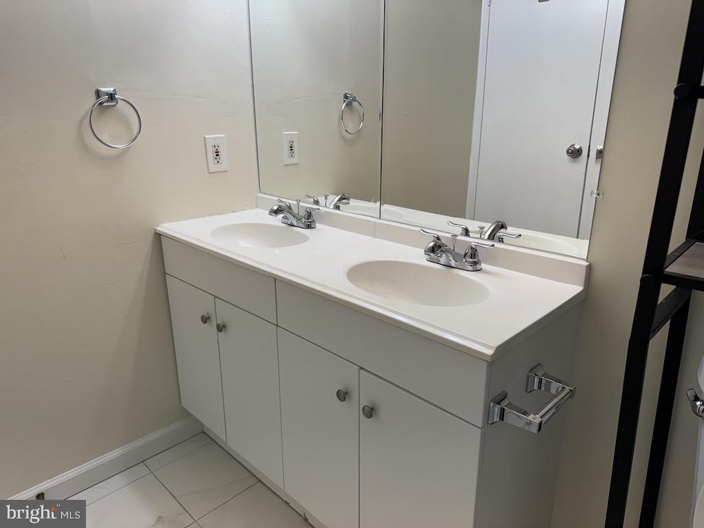 CHELSEA WOODS - Residential