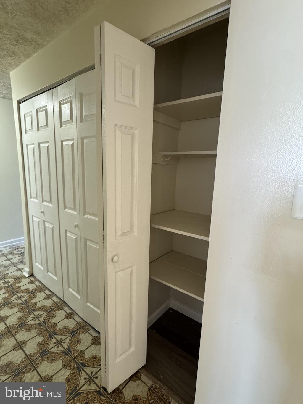 CHELSEA WOODS - Residential